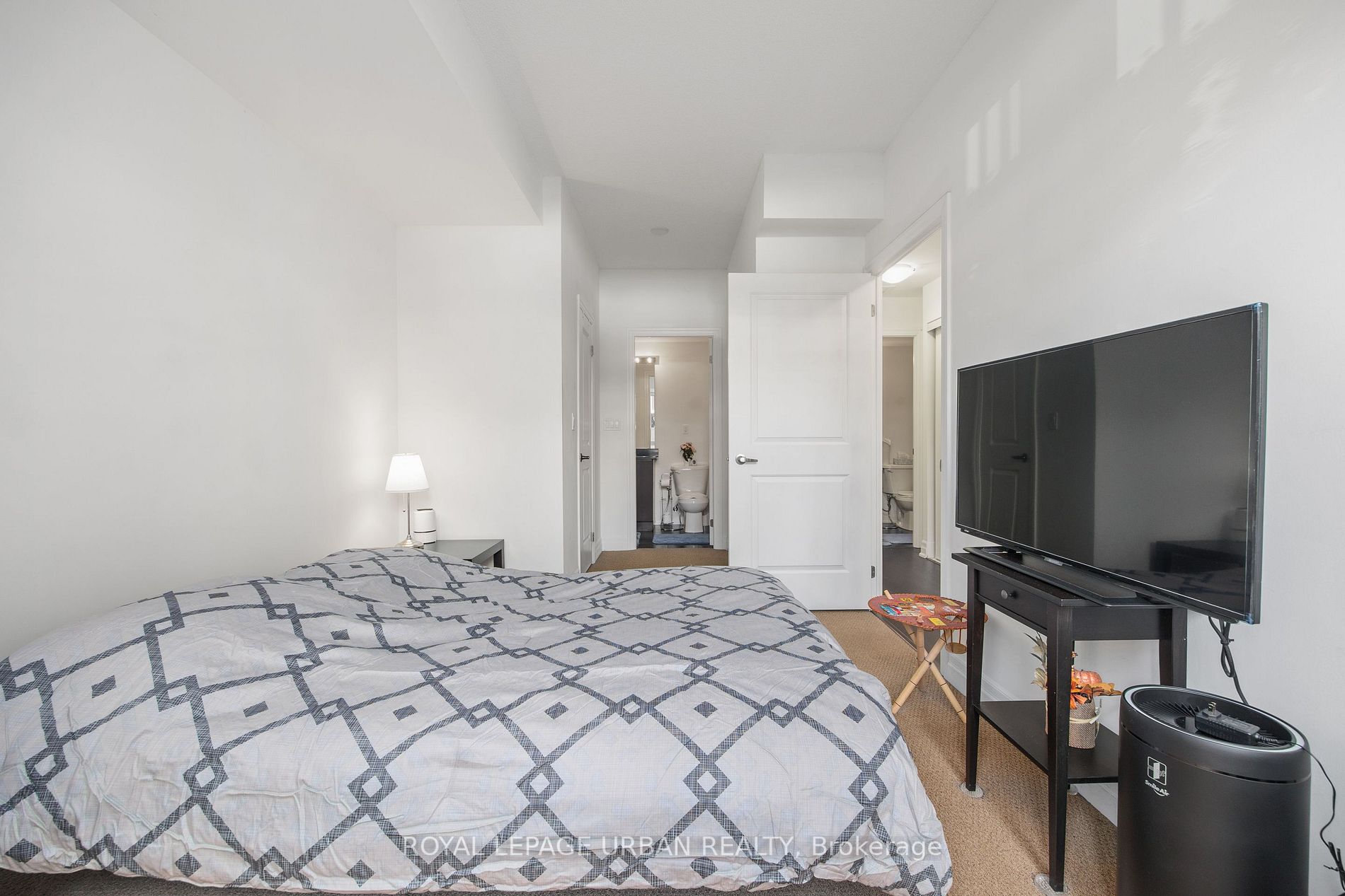 57 Macaulay Ave, #502