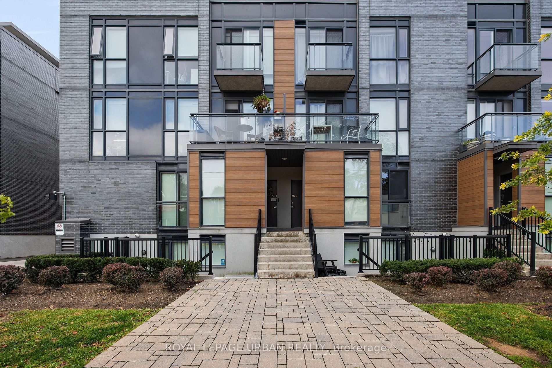 57 Macaulay Ave, #502