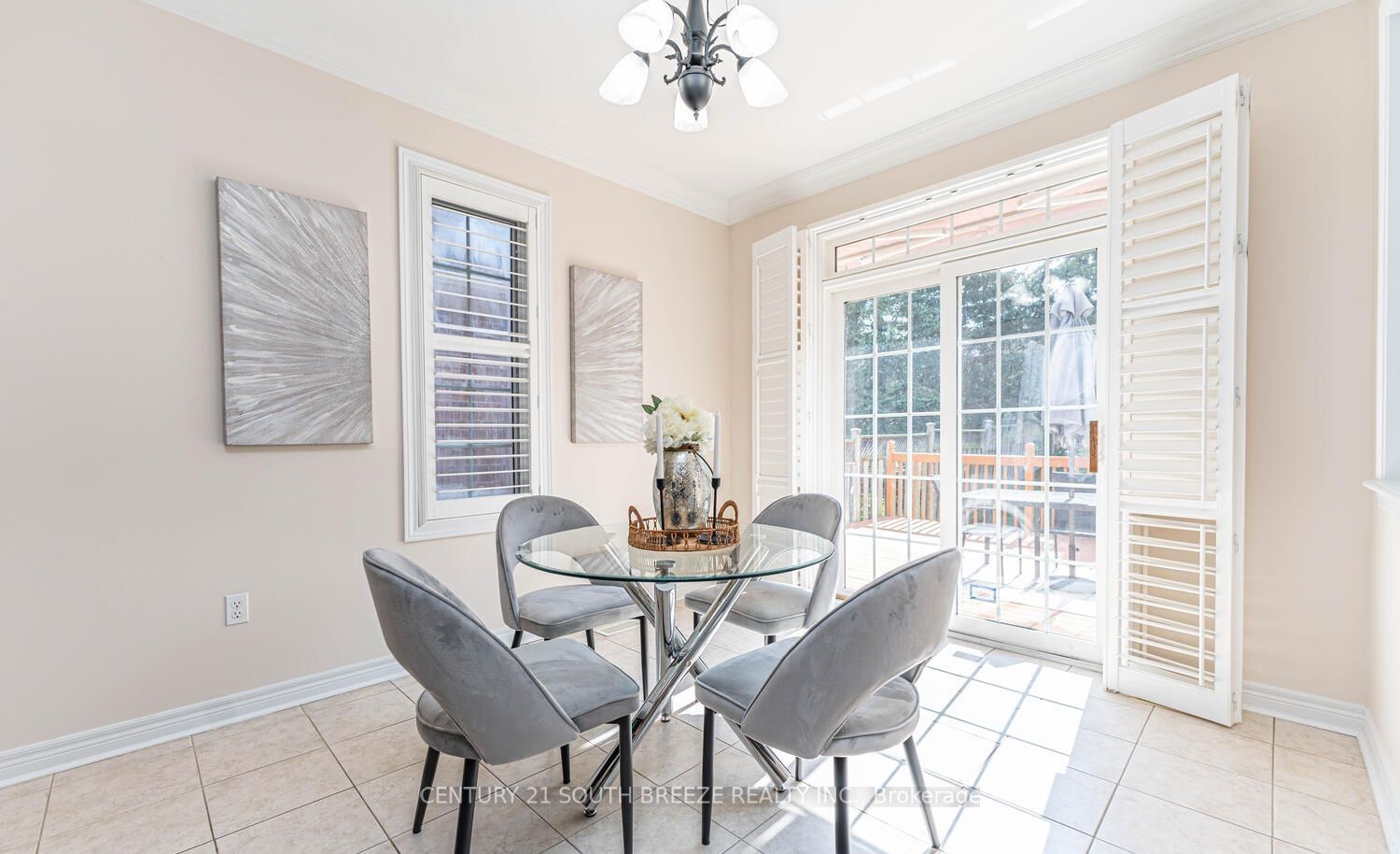 6 Shuter Lane