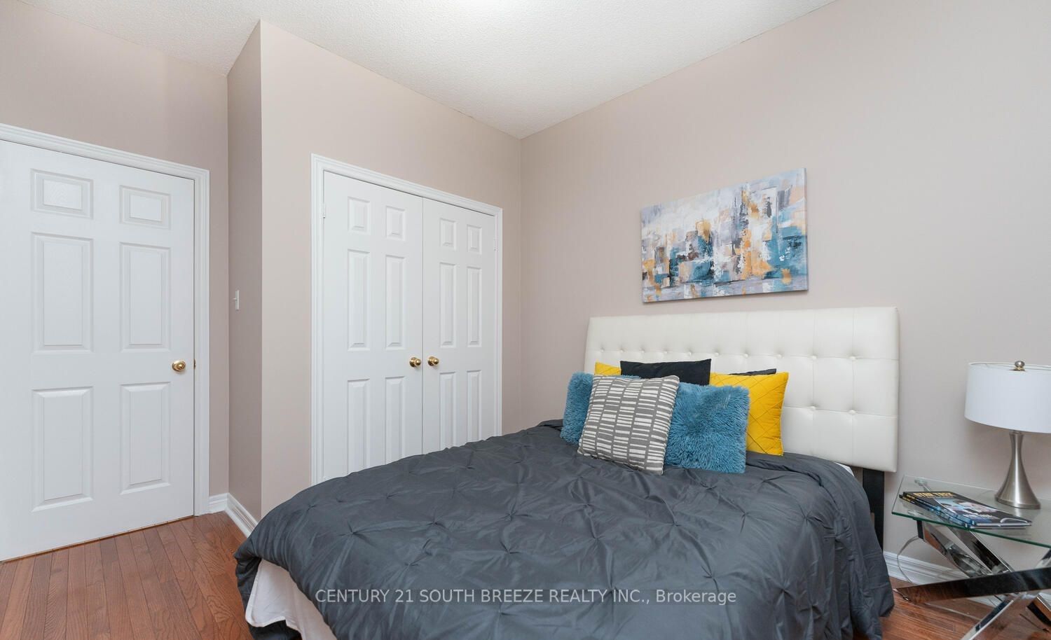 6 Shuter Lane