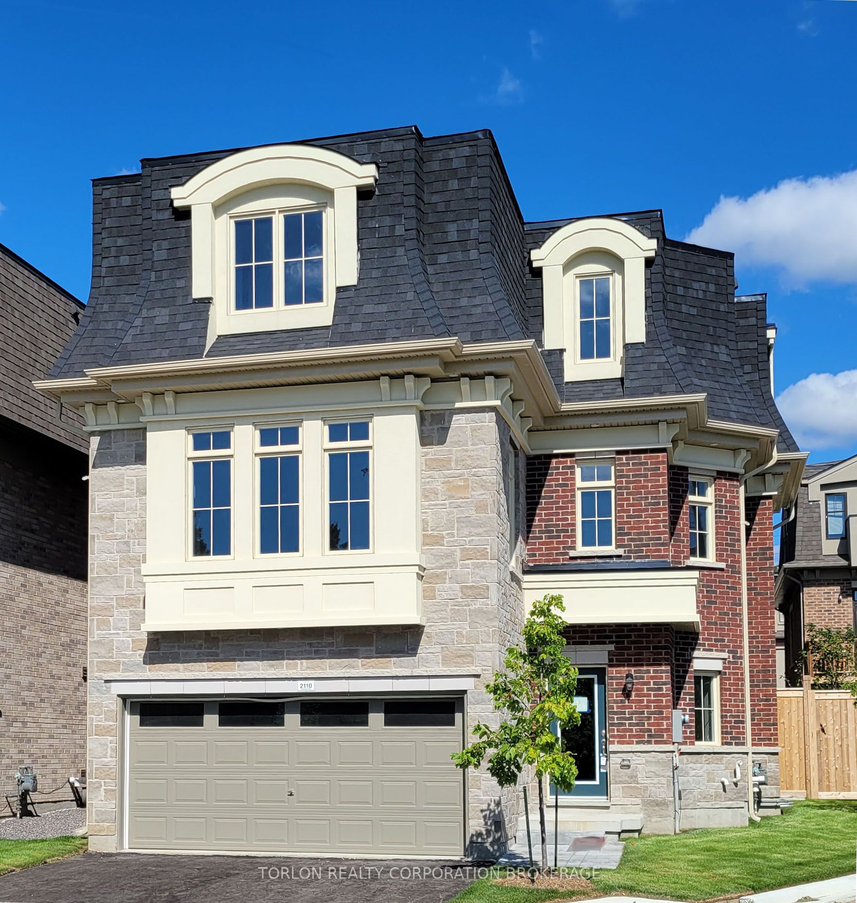 2110 Royal Gala Circle