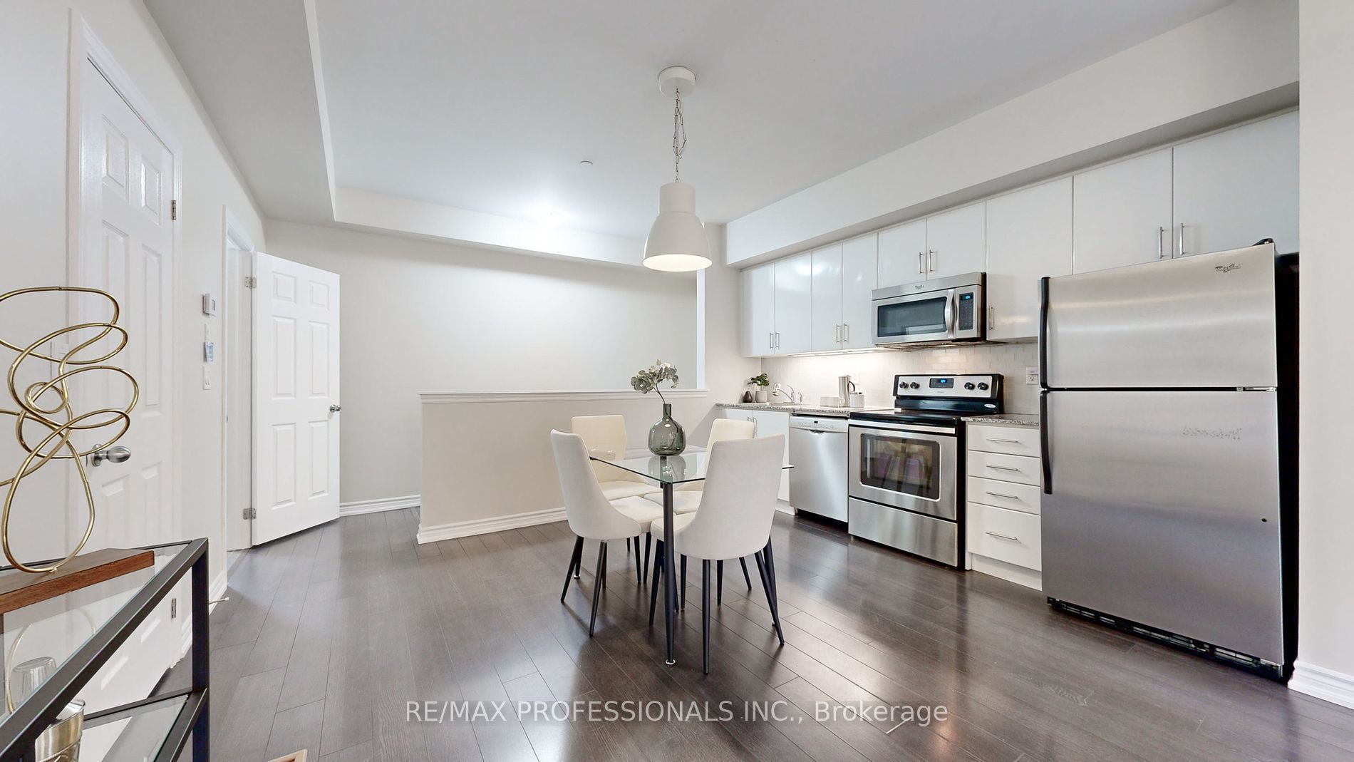 20 Carnation Avenue, #48