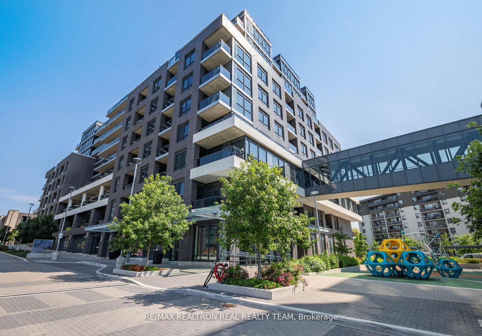 26 Gibbs Rd, #204