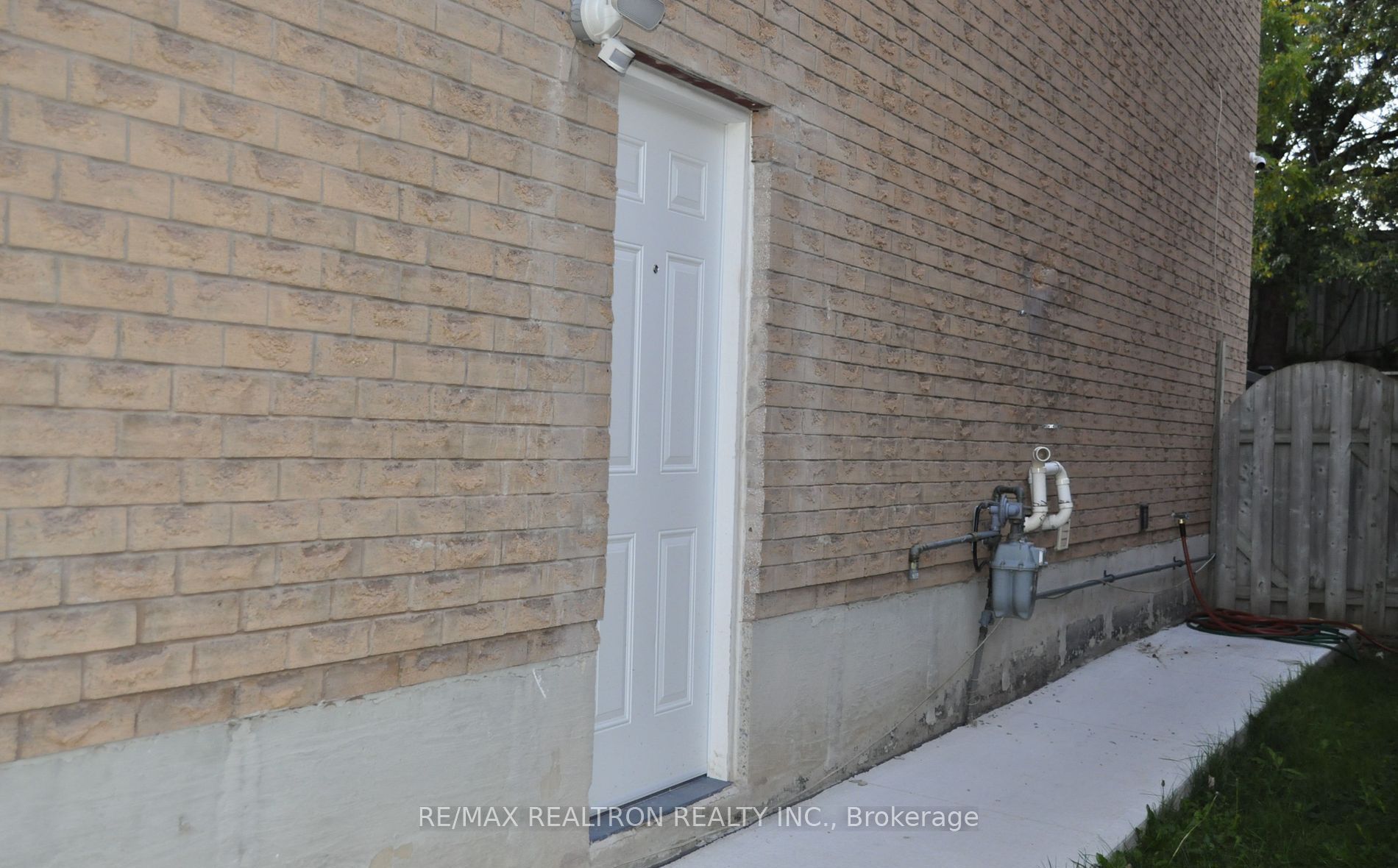 2889 Gulfstream Way