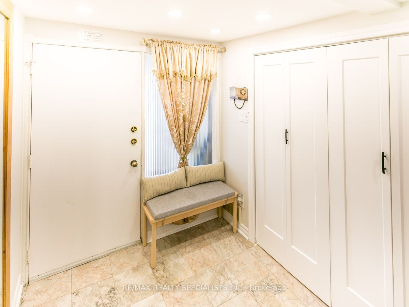 7077 ESTORIL Road, #29