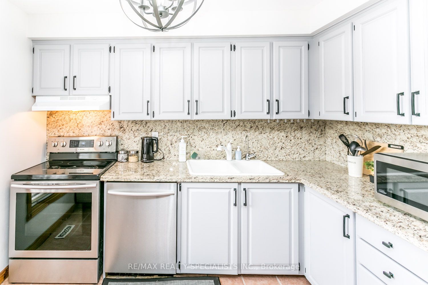 7077 ESTORIL Road, #29