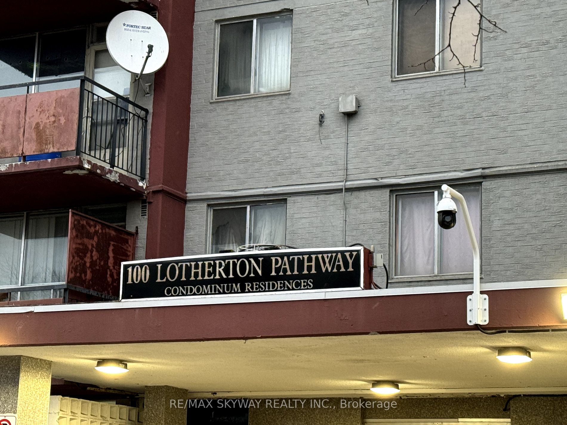 100 Lotherton Ptwy, #706