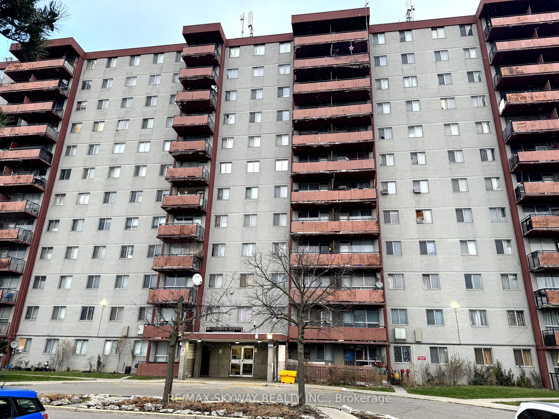 100 Lotherton Ptwy, #706