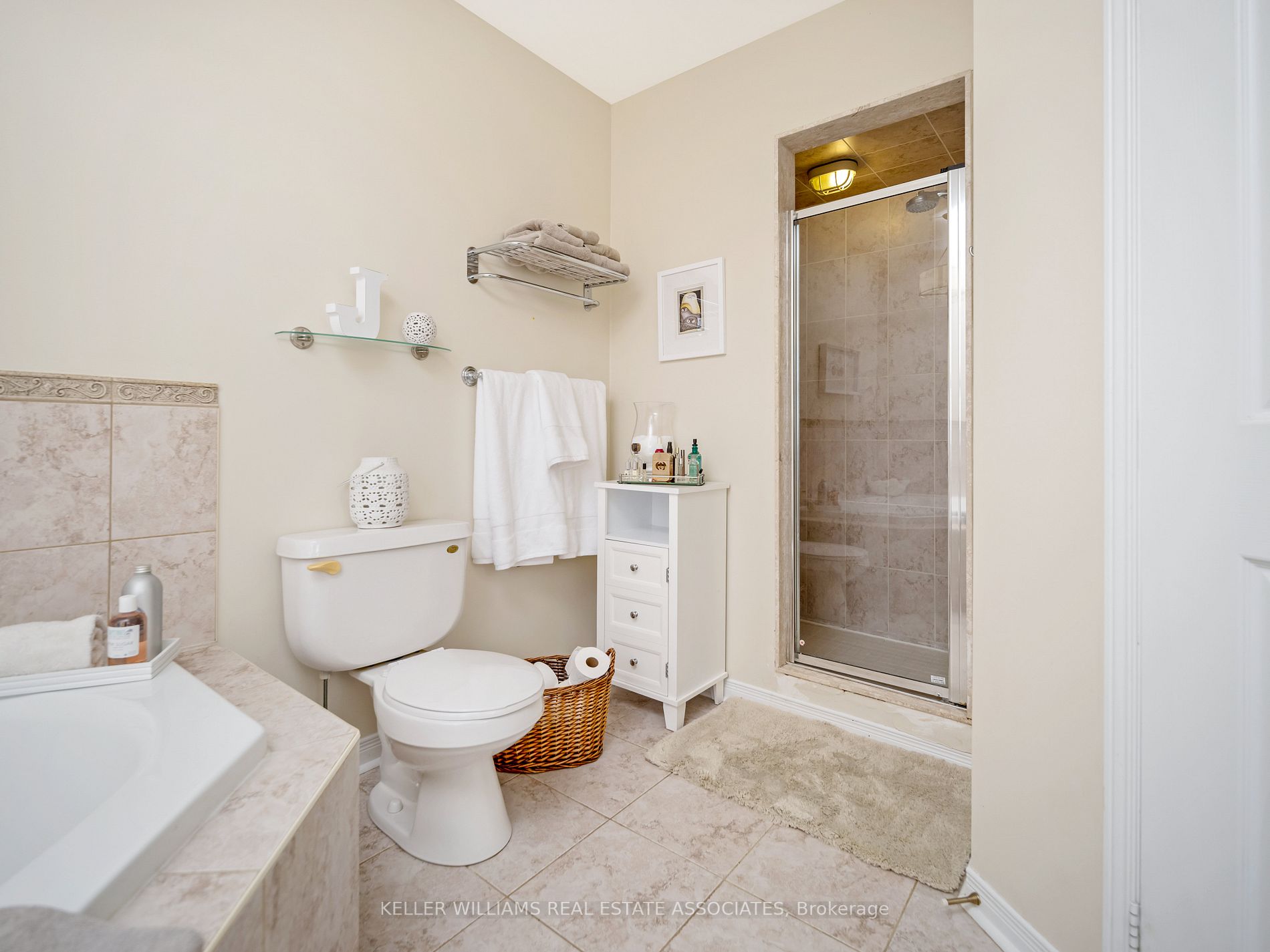25 Elderberry Gate