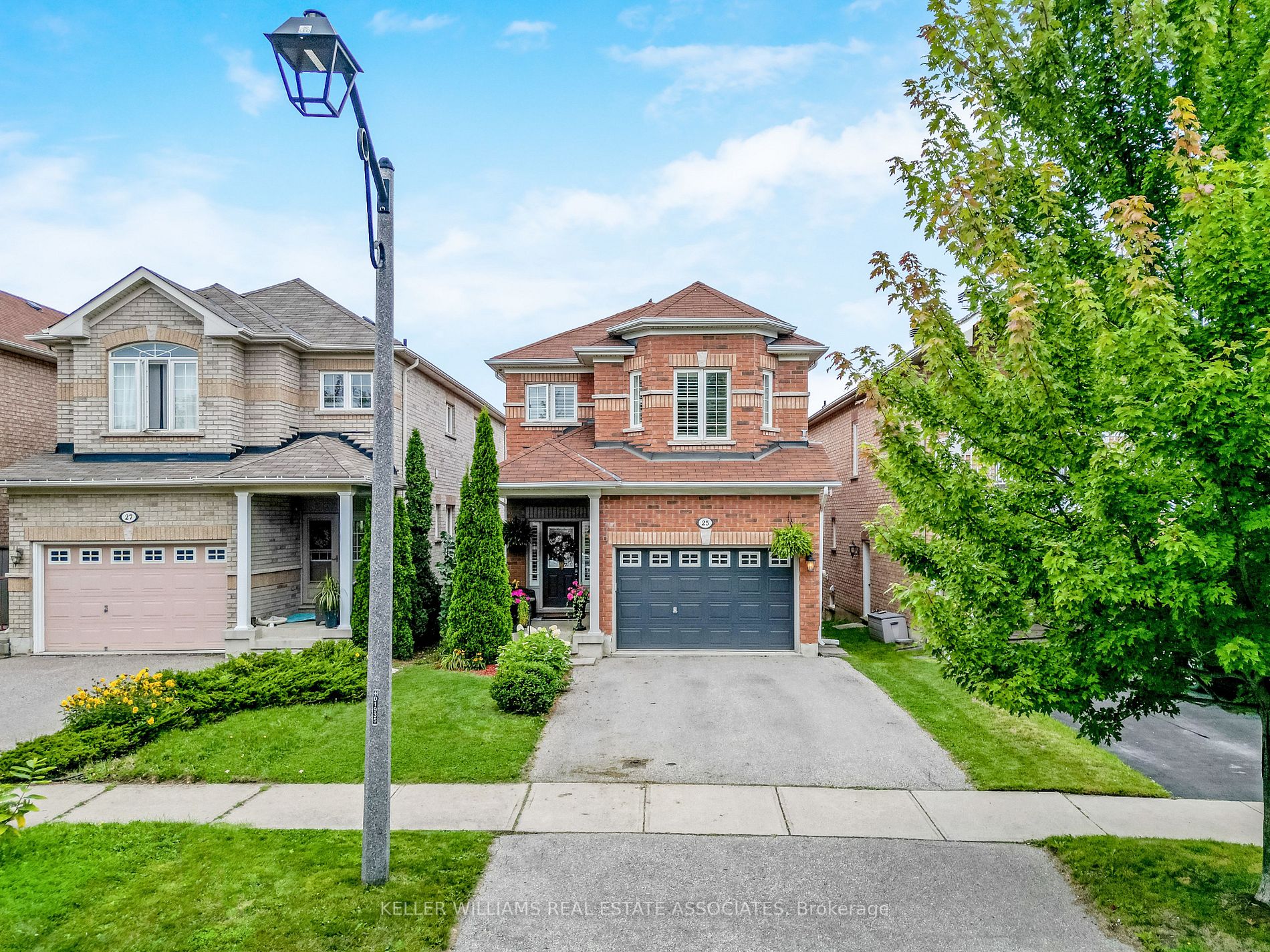 25 Elderberry Gate
