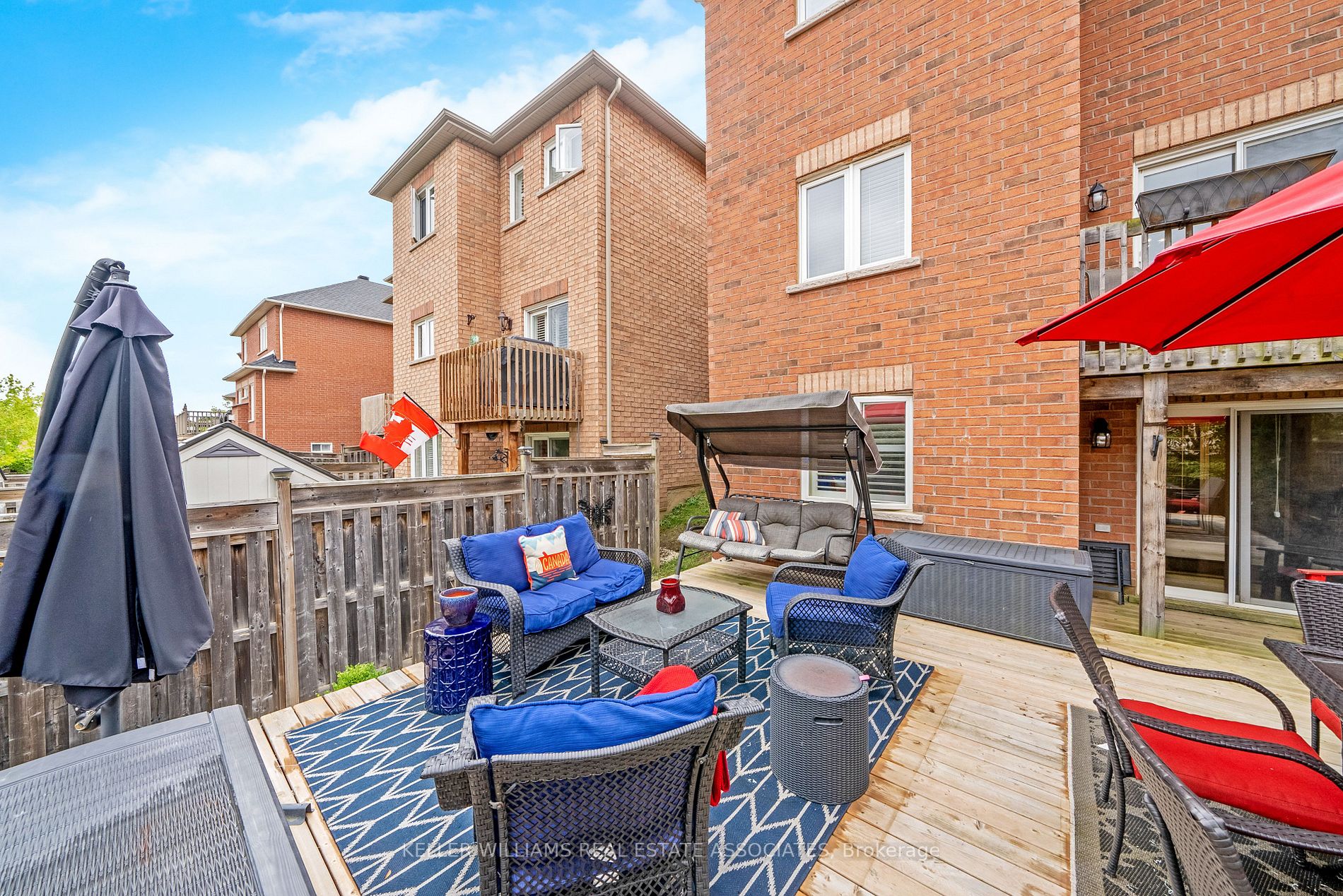 25 Elderberry Gate