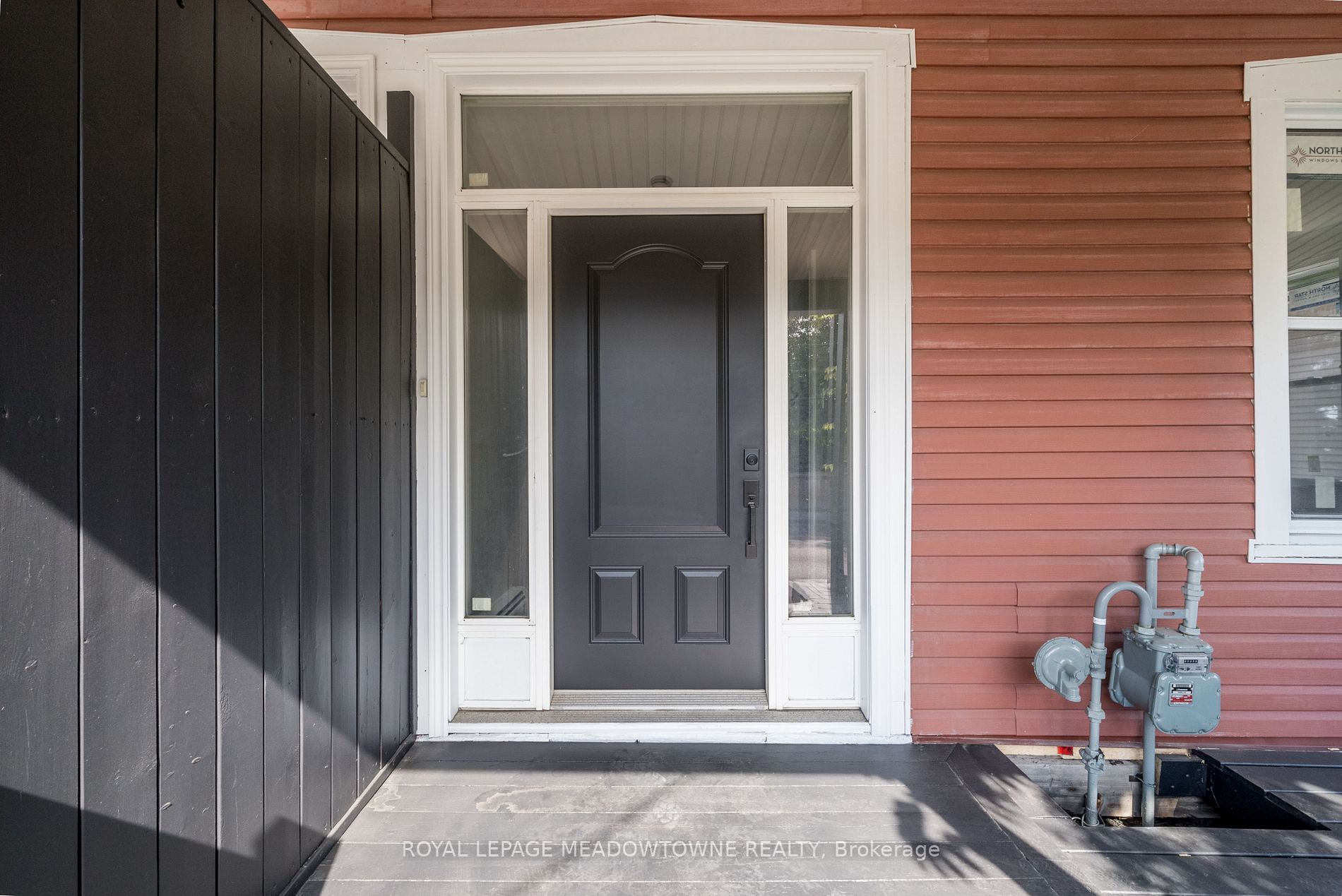 7 Guelph Street