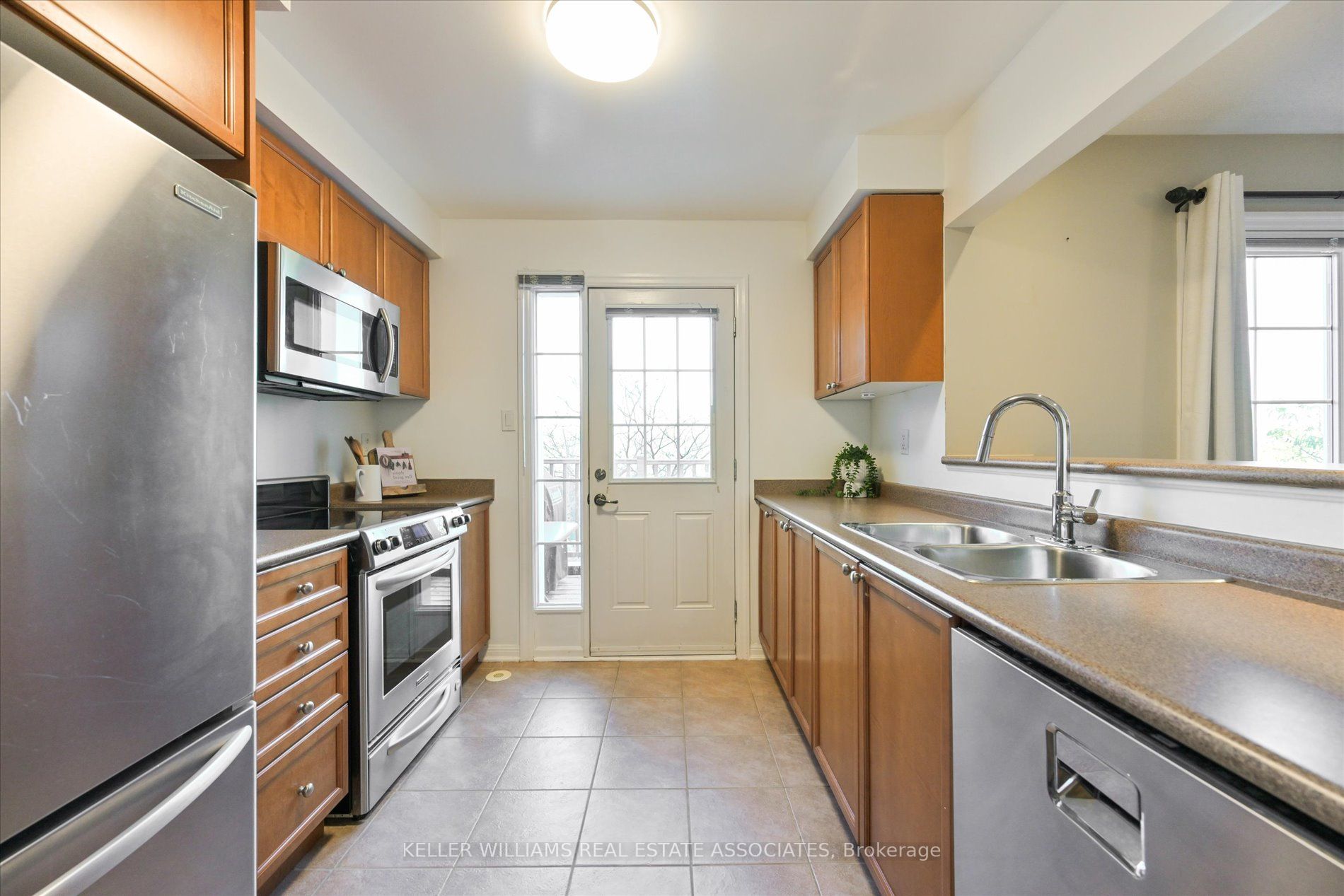 255 Prosser Circle