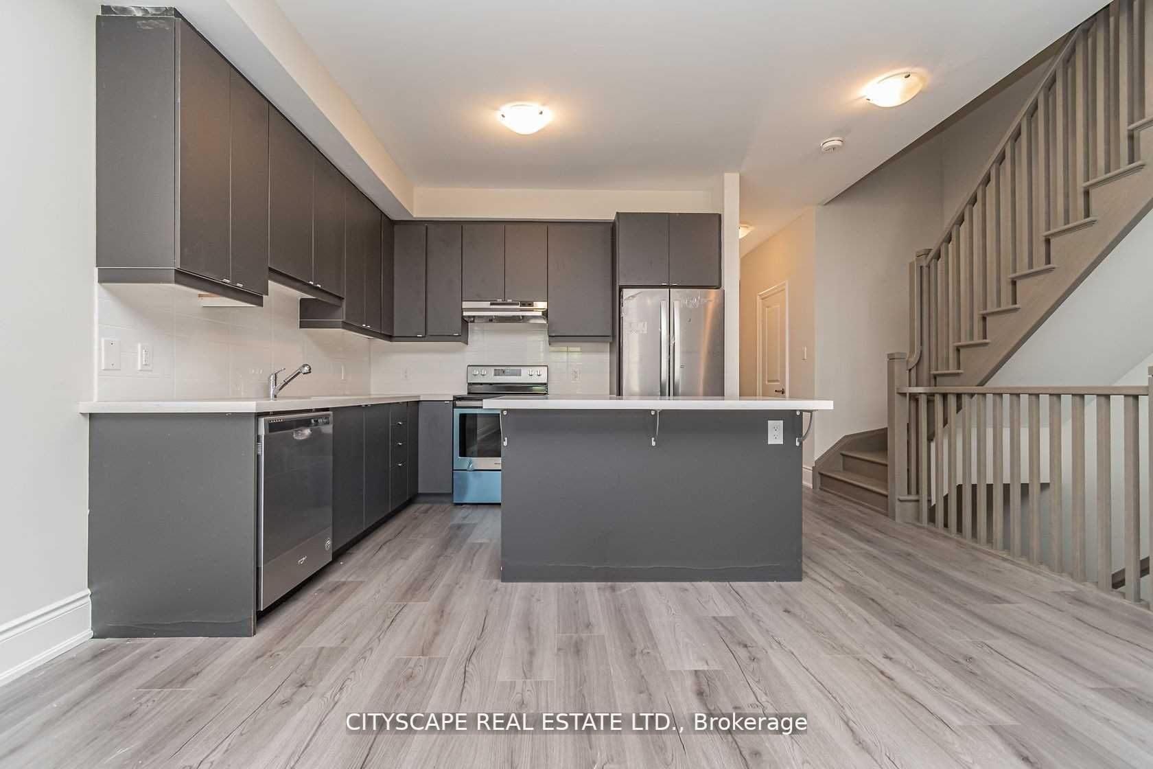 5222 Pinedale Dr