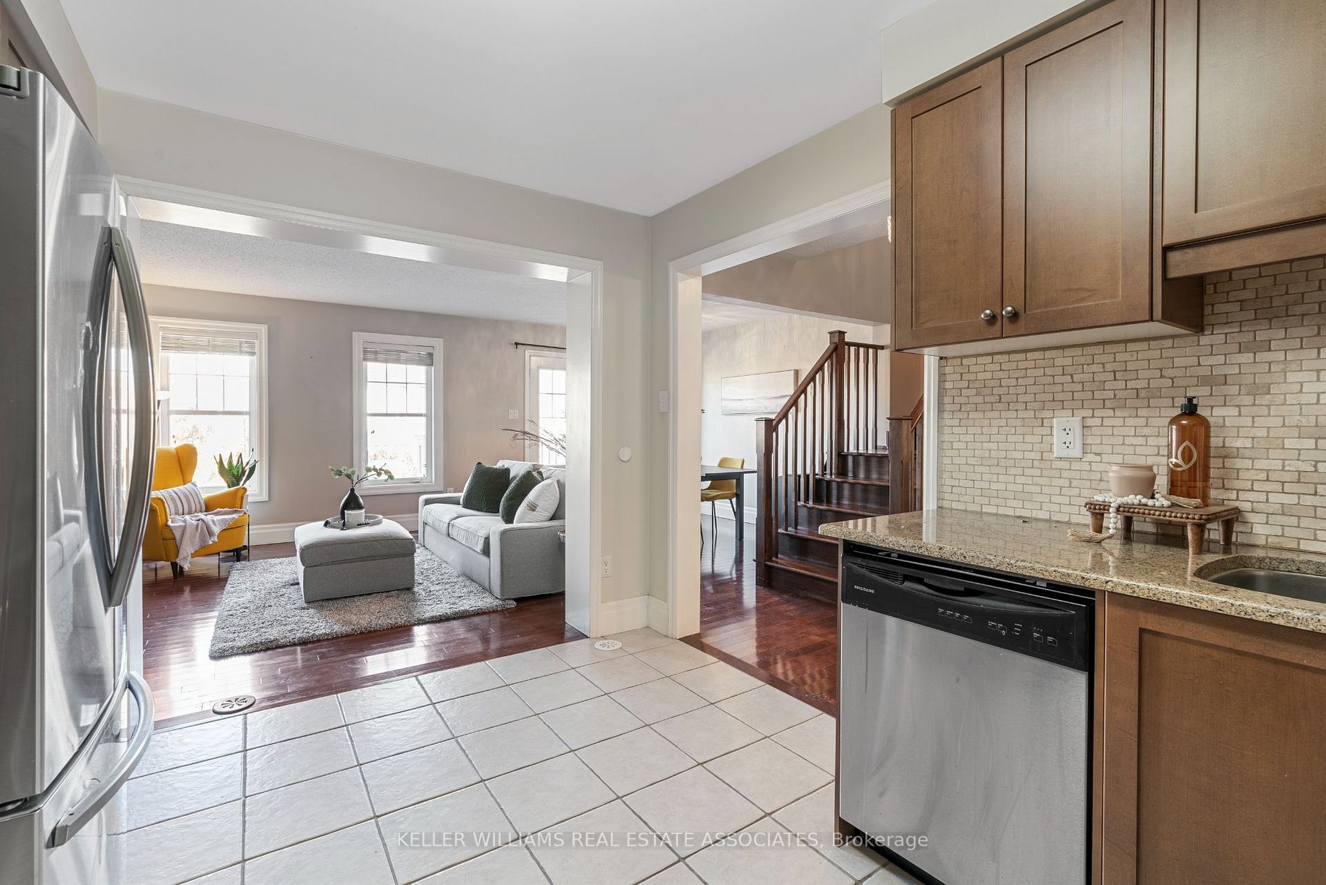 864 Fowles Court