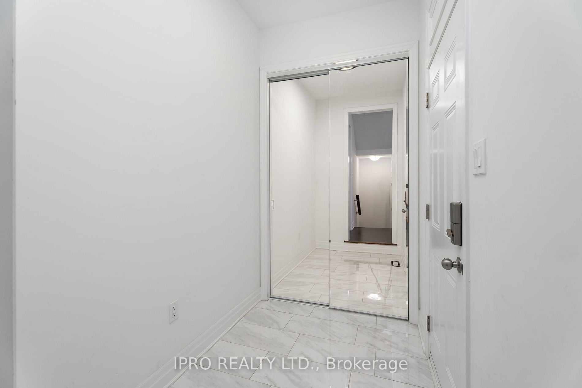 861 Tea Landing