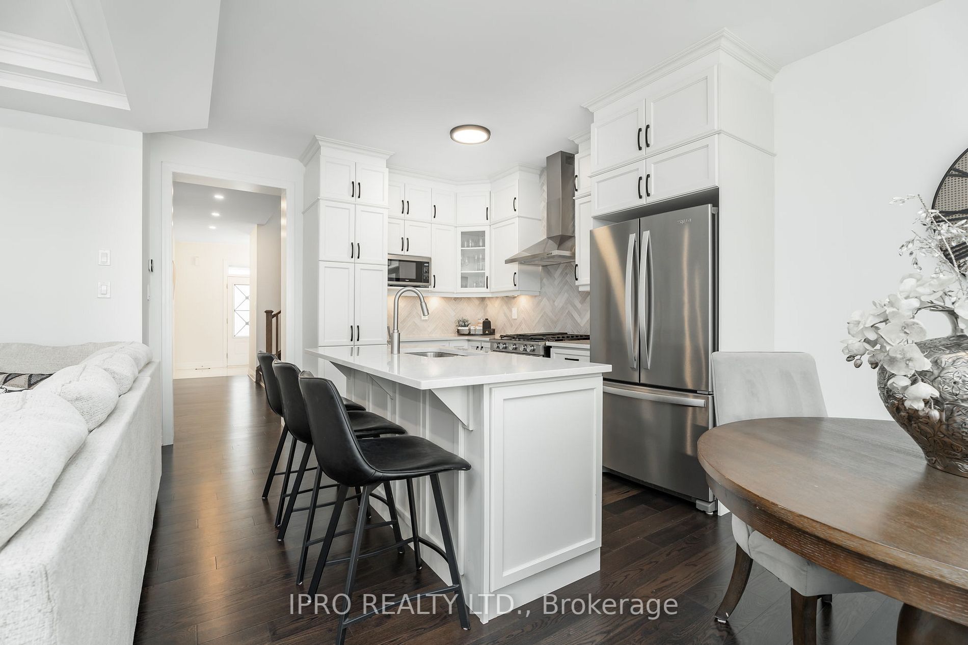 861 Tea Landing