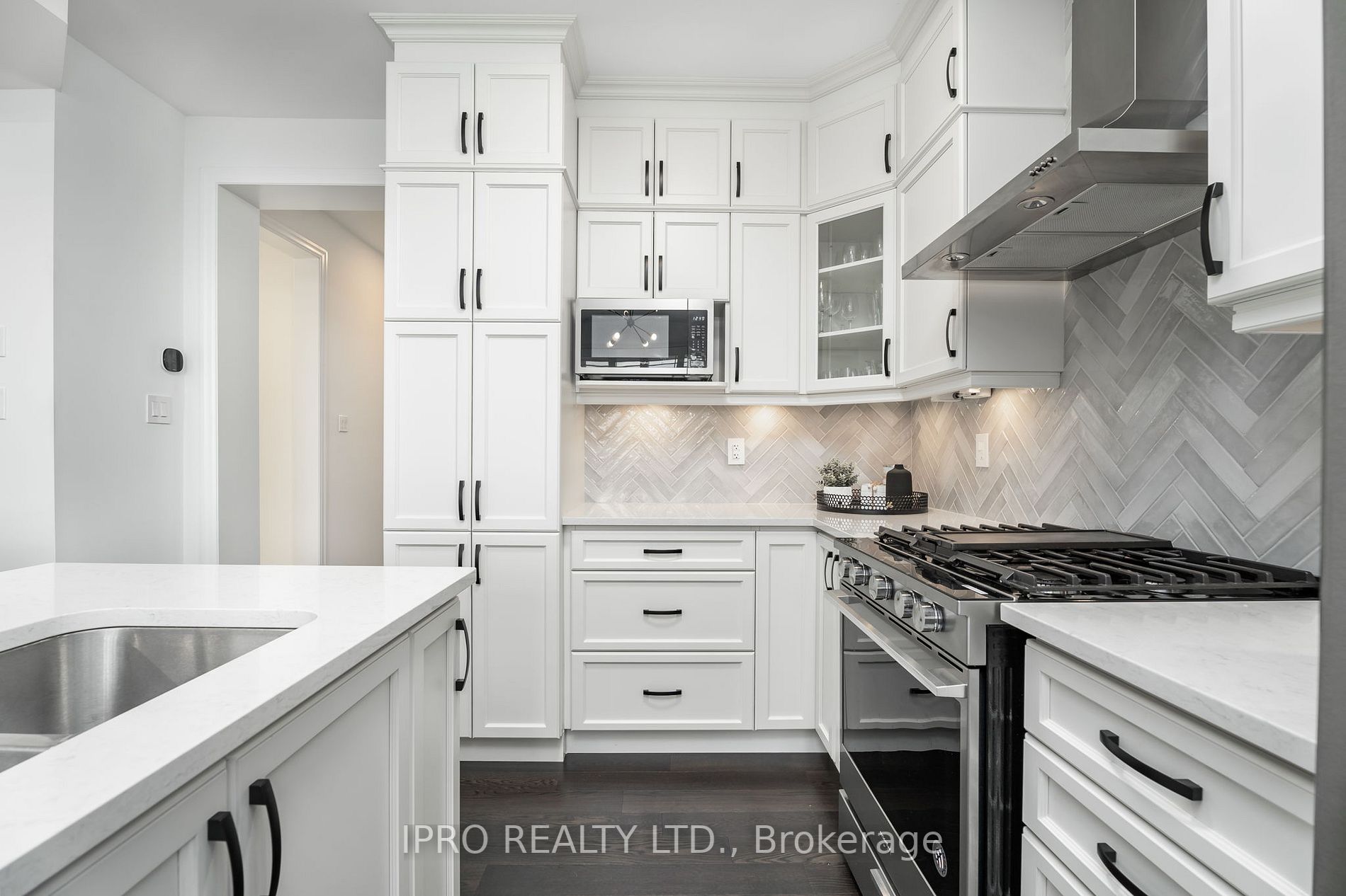 861 Tea Landing
