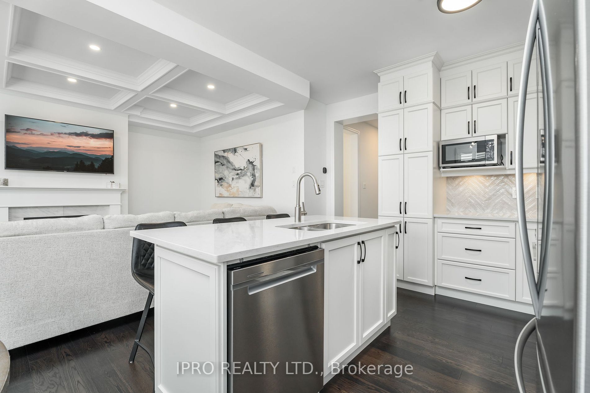 861 Tea Landing