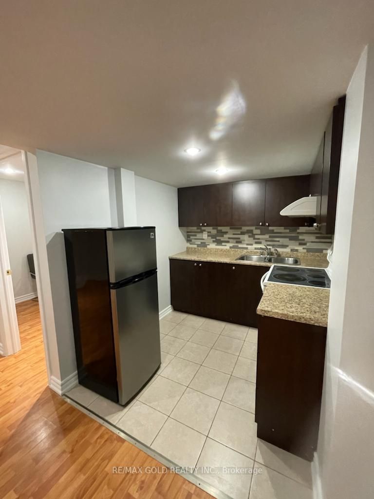 1360 Weir Chse
