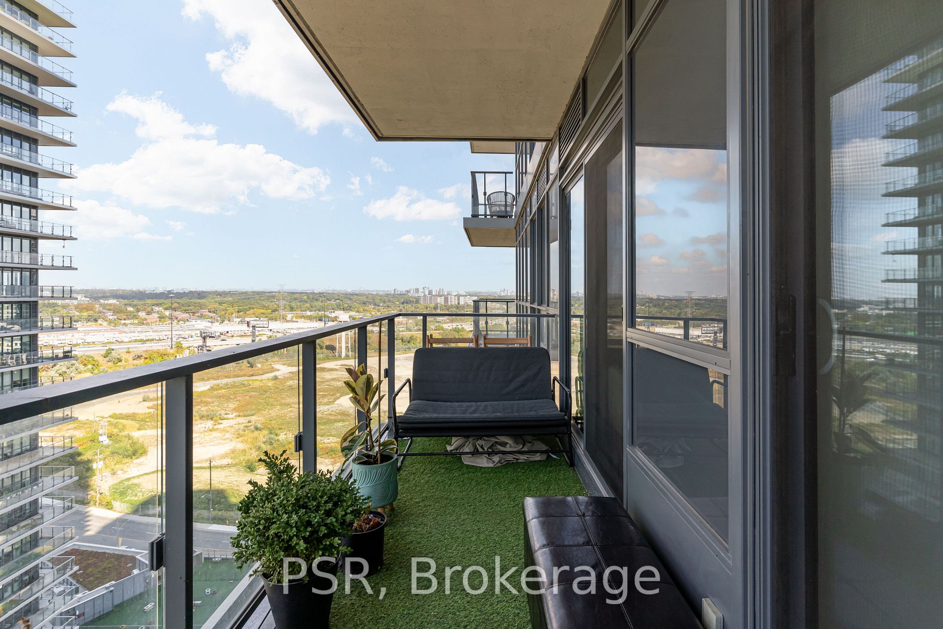 2220 Lake Shore Blvd, #2203