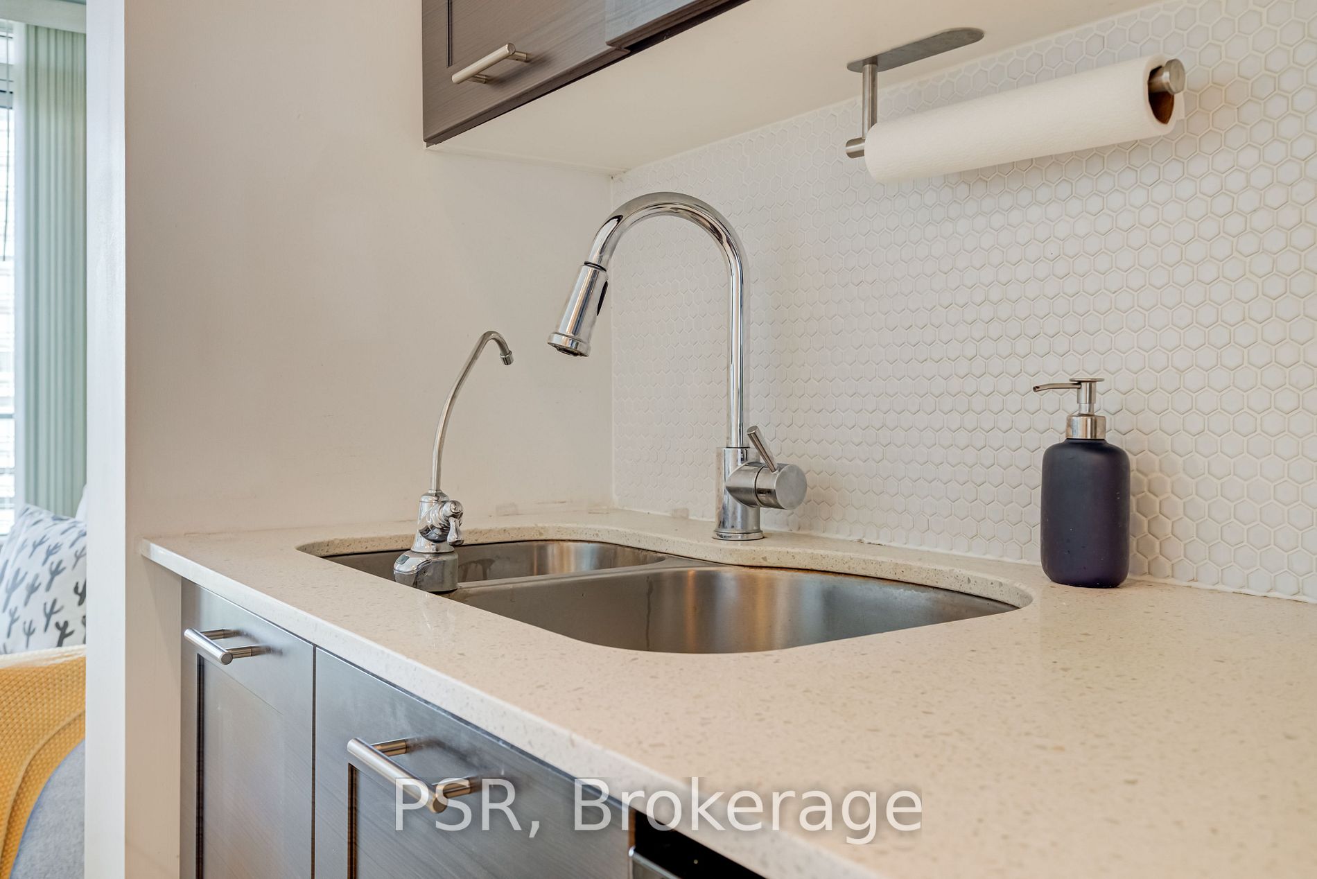 2220 Lake Shore Blvd, #2203