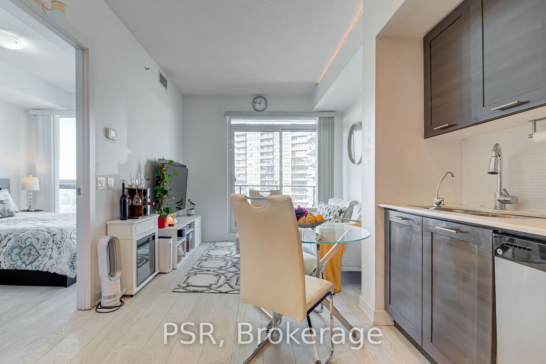 2220 Lake Shore Blvd, #2203