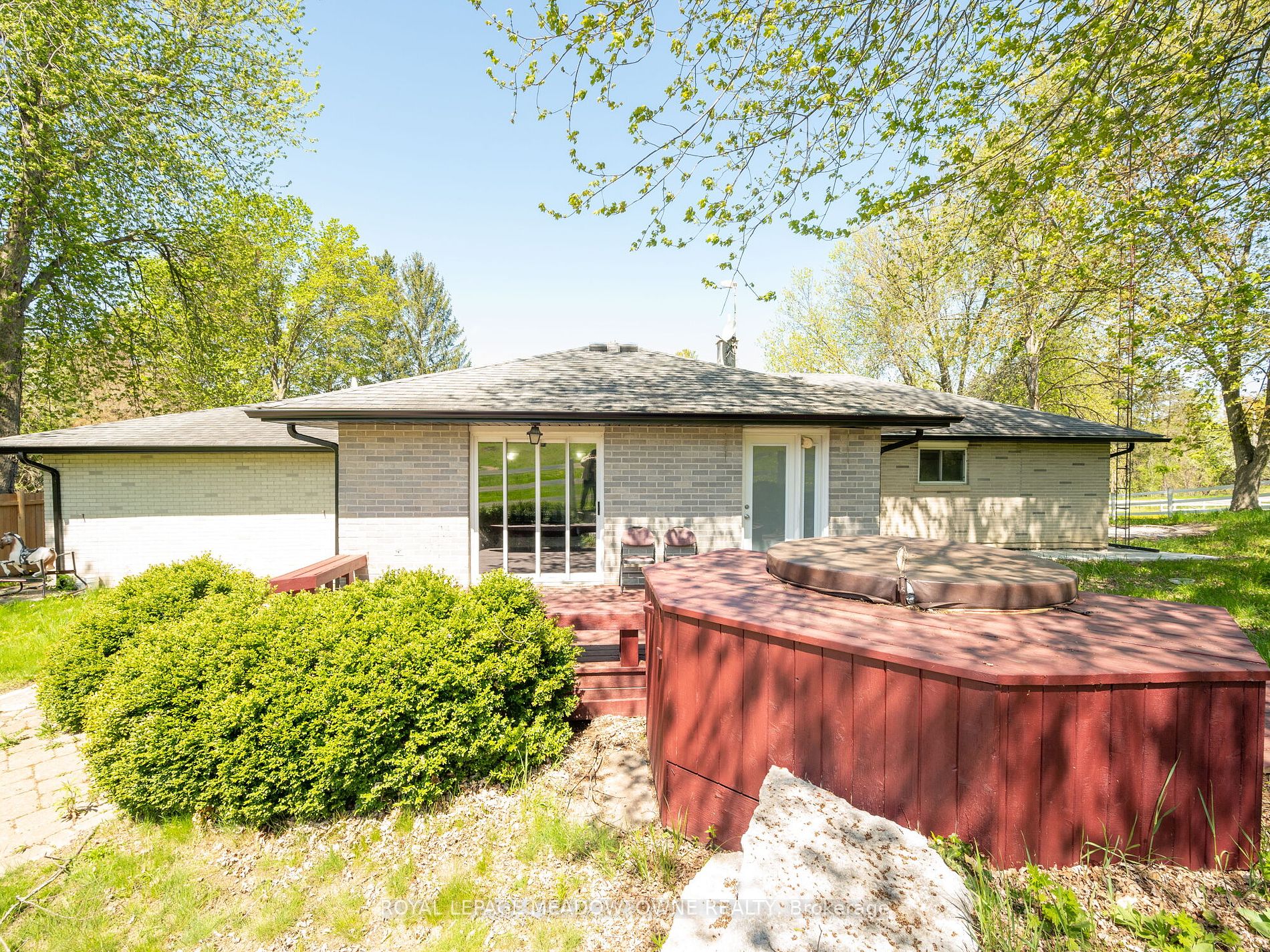 8283 Patterson Side Road