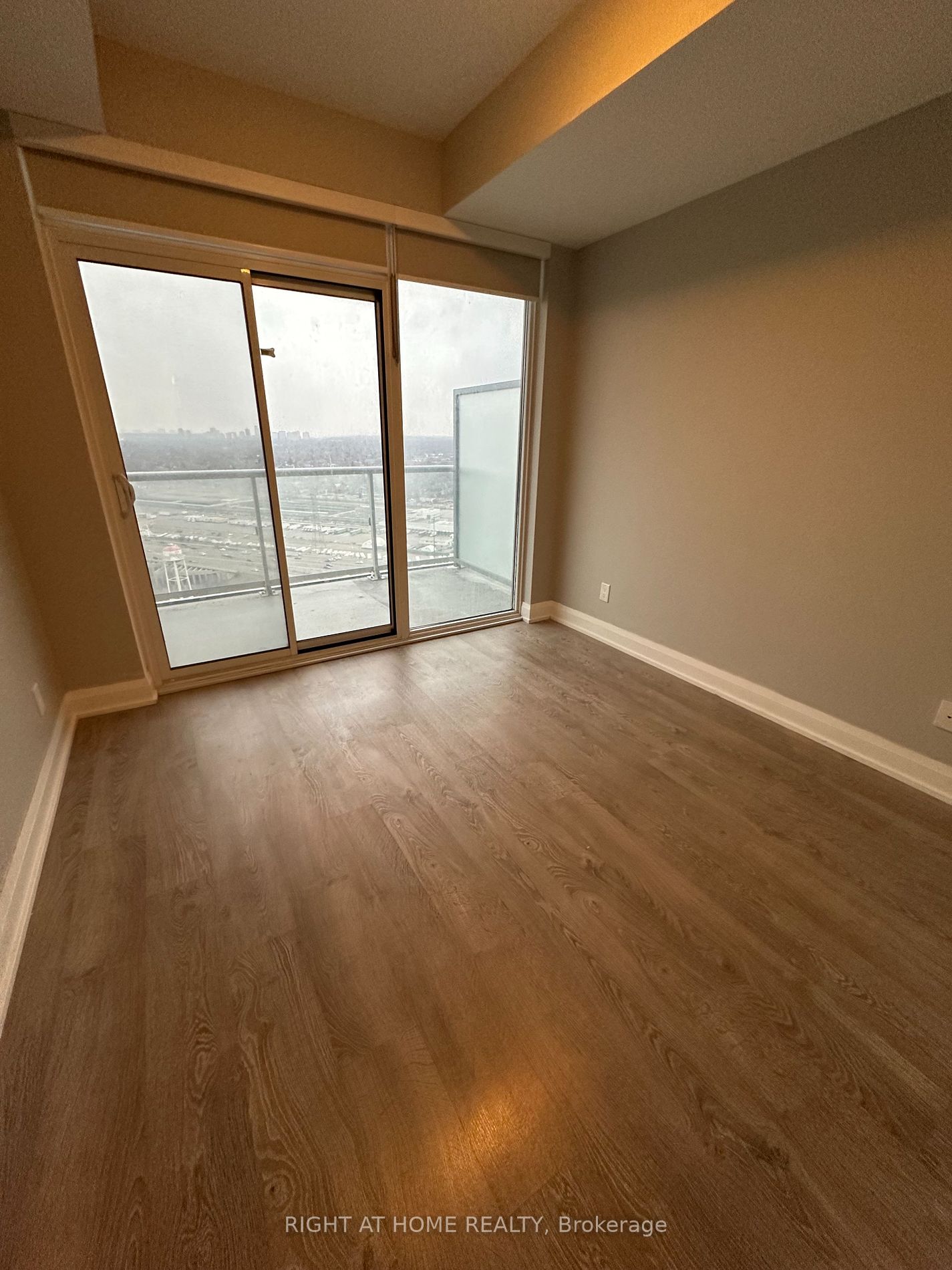 56 Annie Craig Dr, #3207
