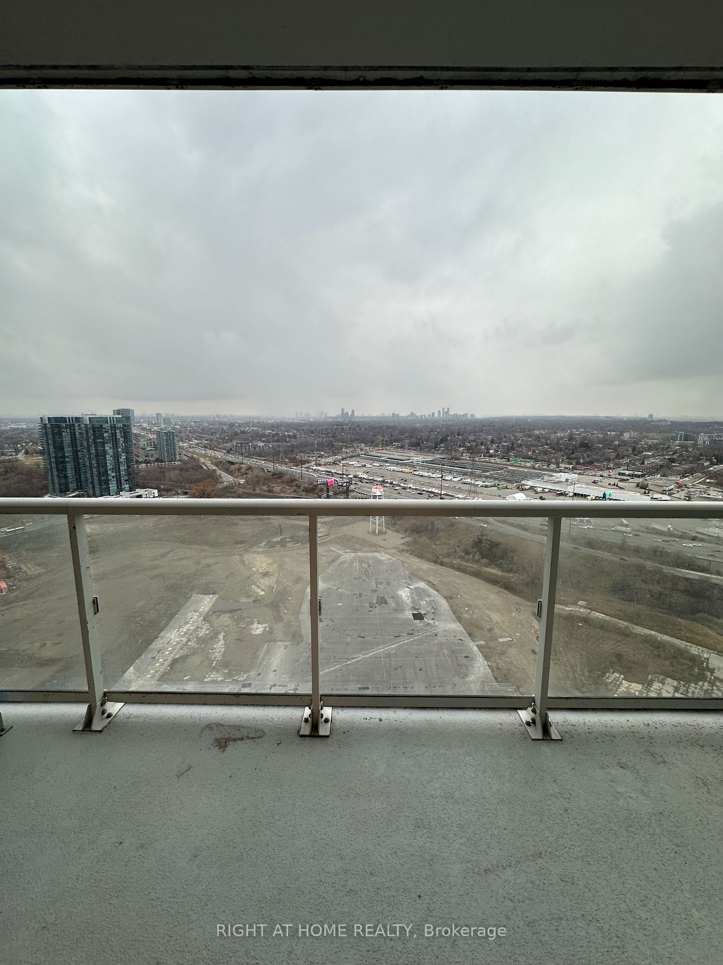 56 Annie Craig Dr, #3207