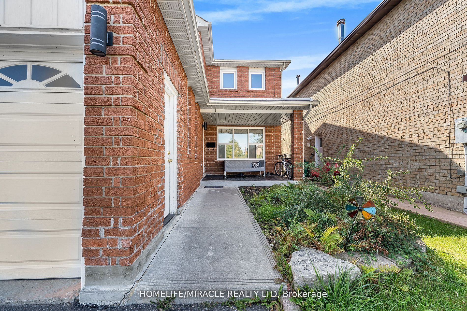 229 Vodden Street W
