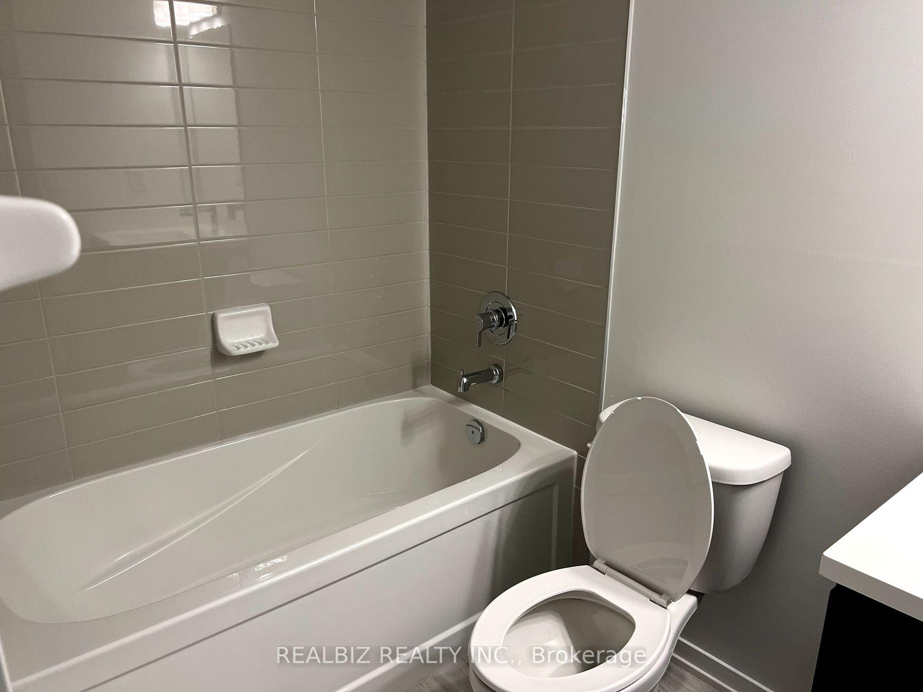 40 William Jackson Way, #126
