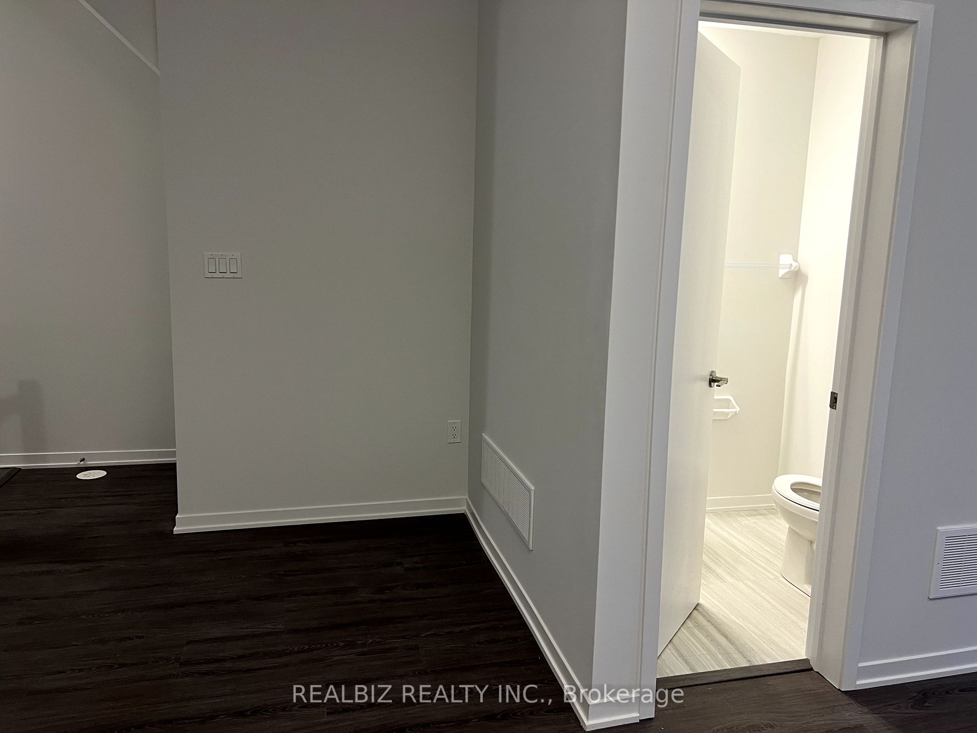 40 William Jackson Way, #126