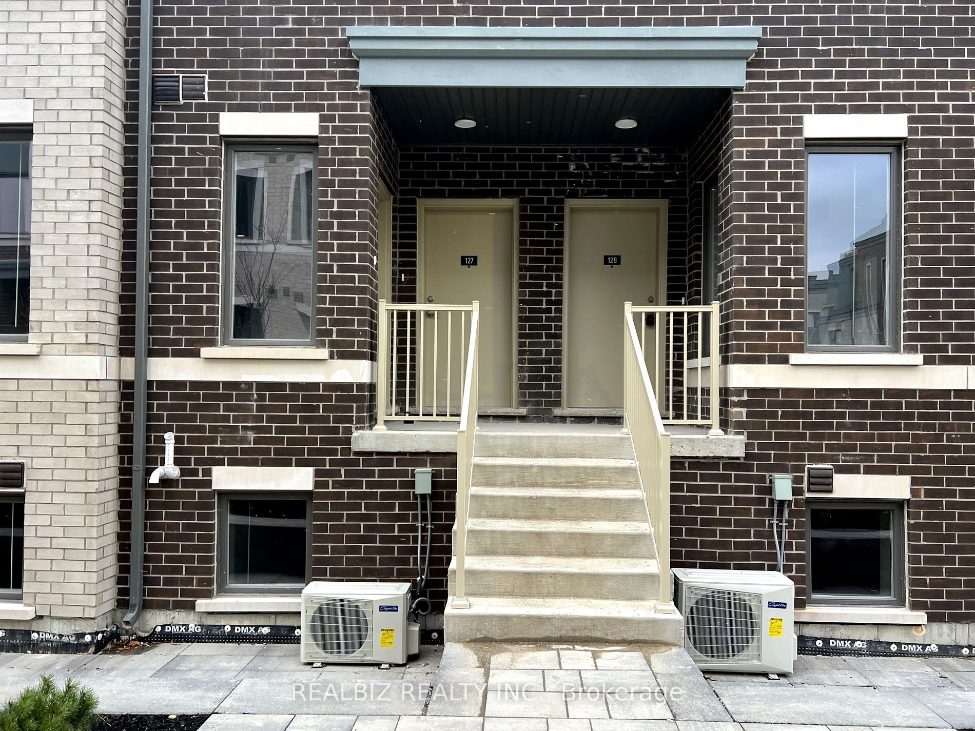 40 William Jackson Way, #126