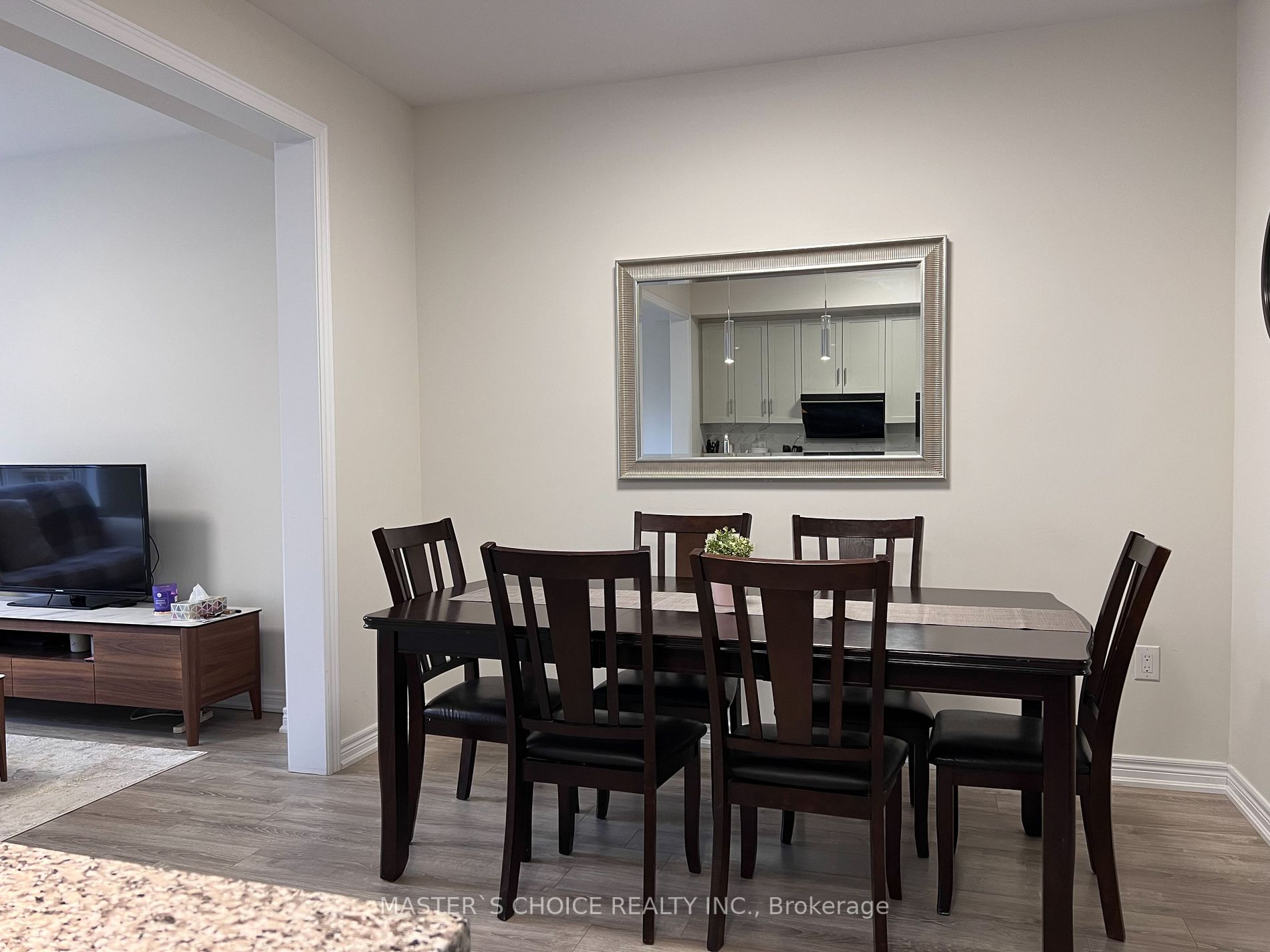 3335 Mockingbird Common