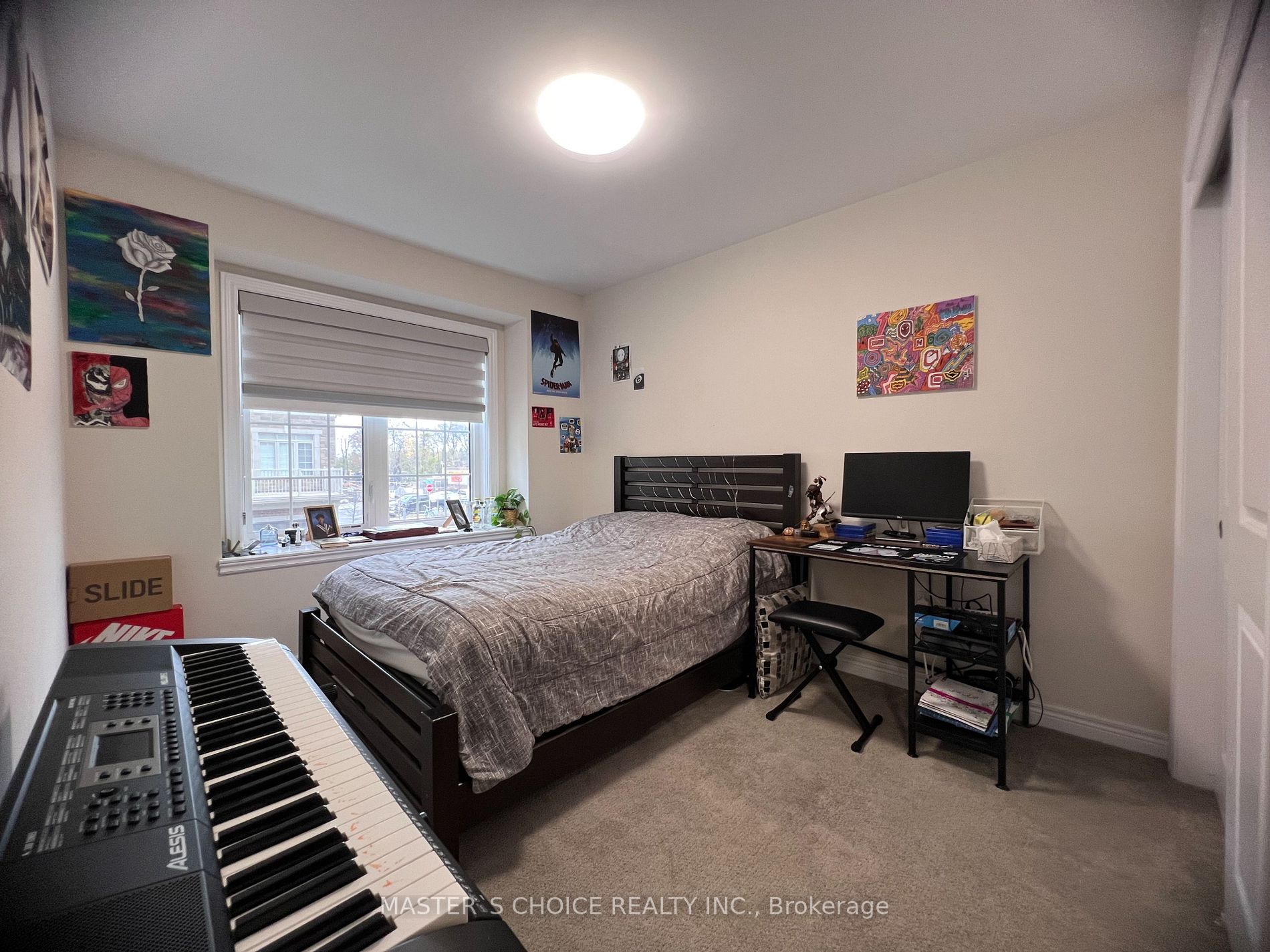 3335 Mockingbird Common