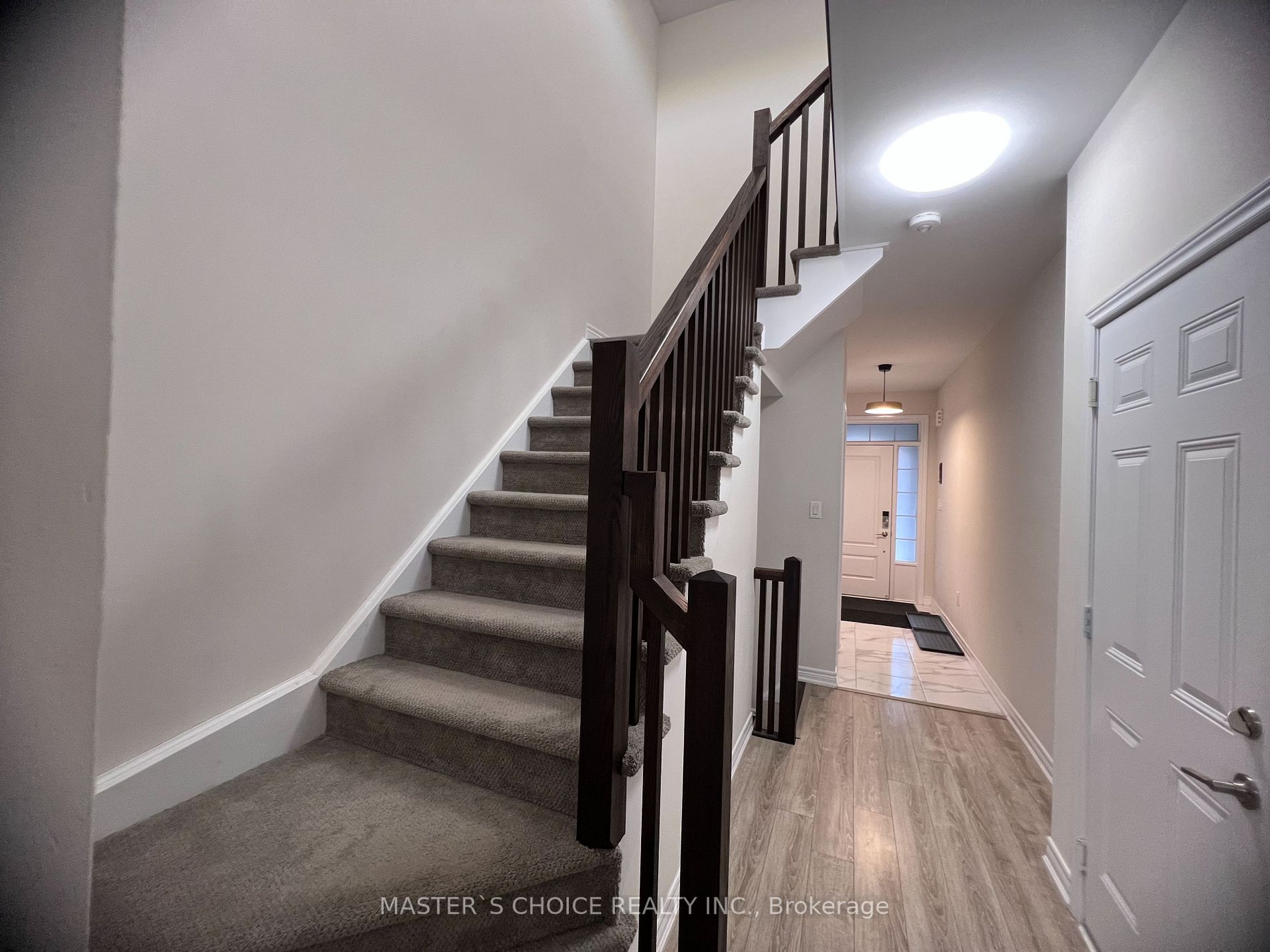 3335 Mockingbird Common