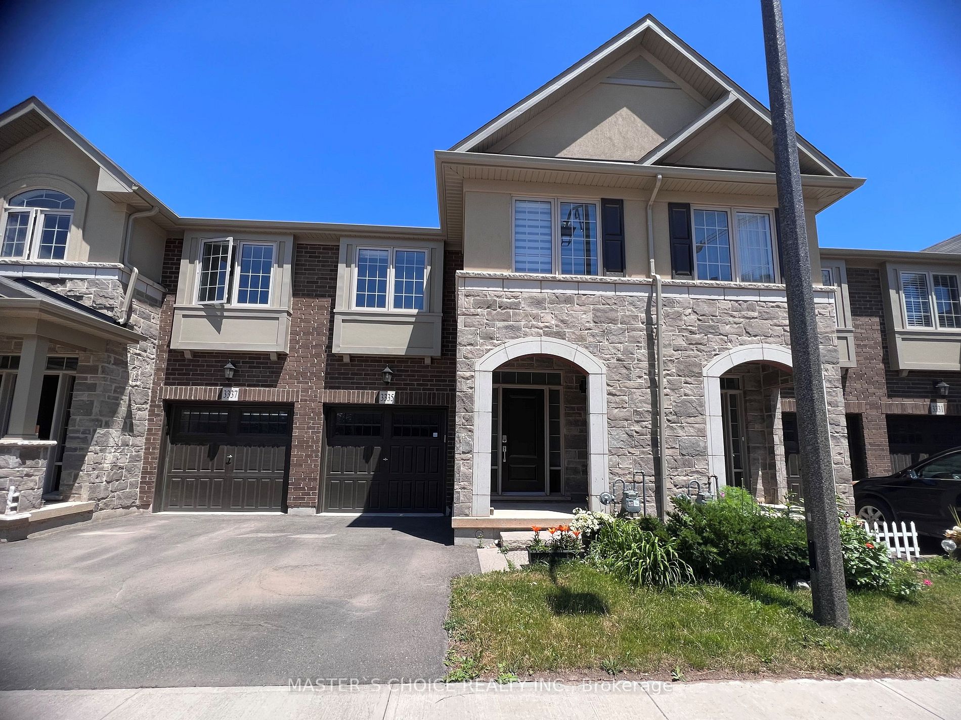 3335 Mockingbird Common
