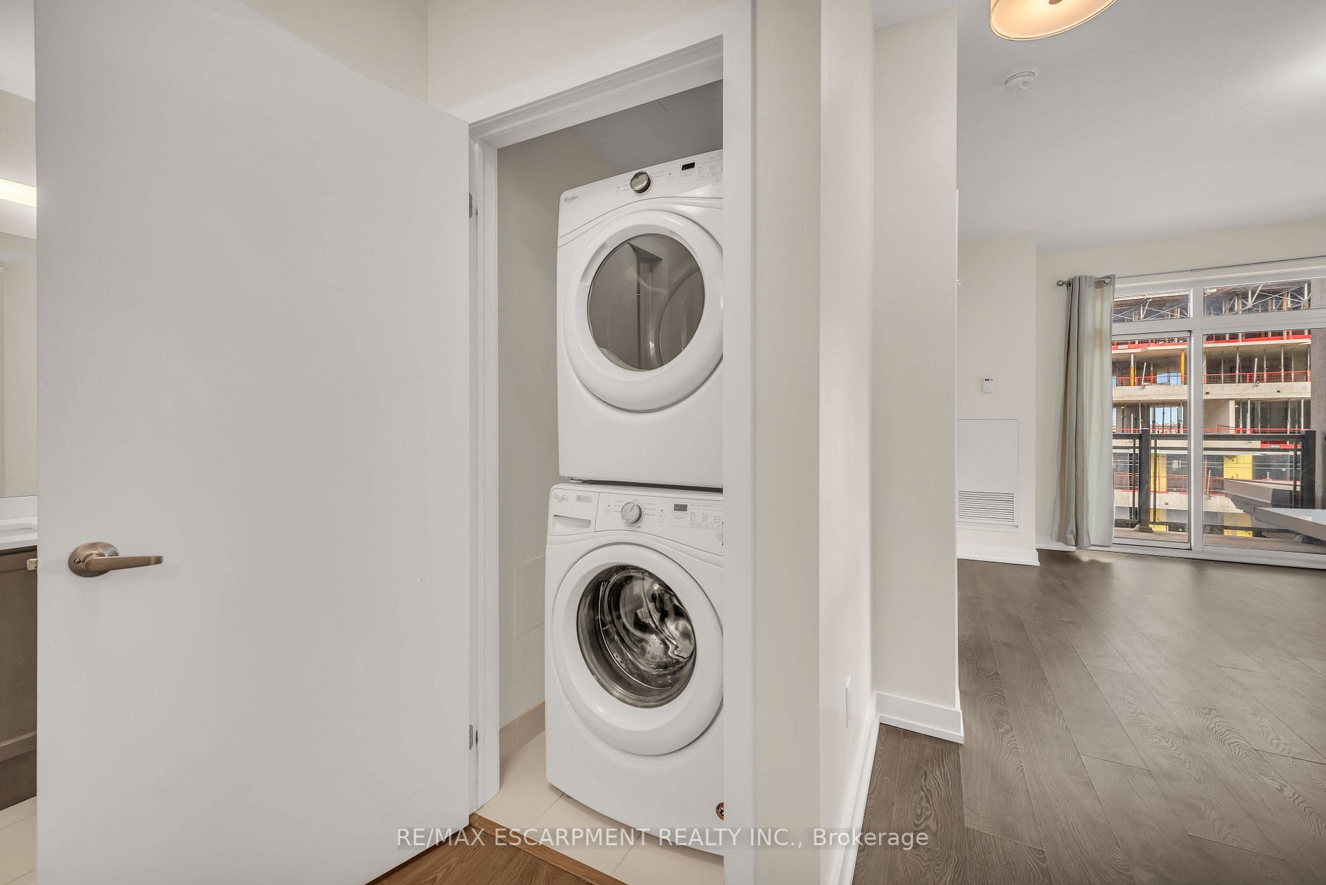 2486 Old Bronte Rd, #520