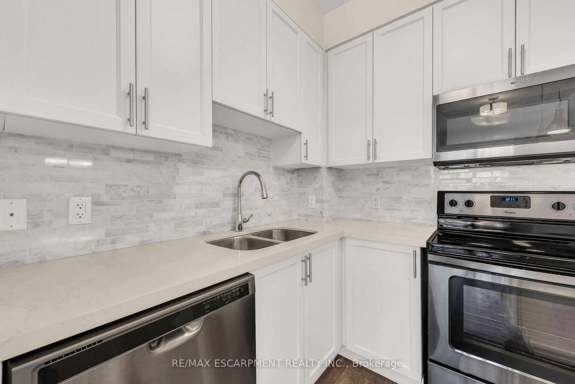 2486 Old Bronte Rd, #520