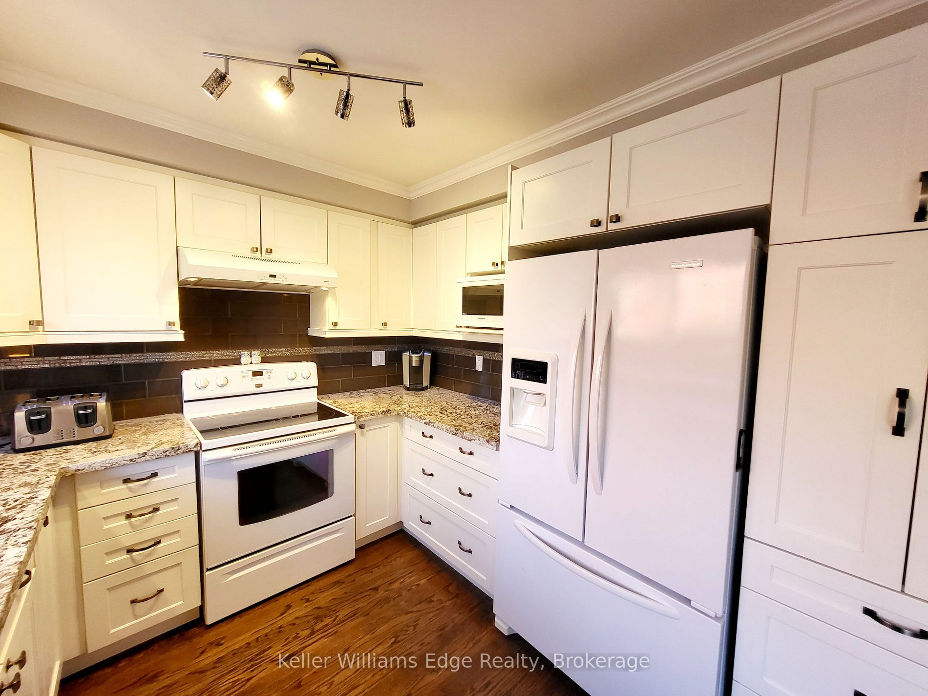519 Eliza Crescent