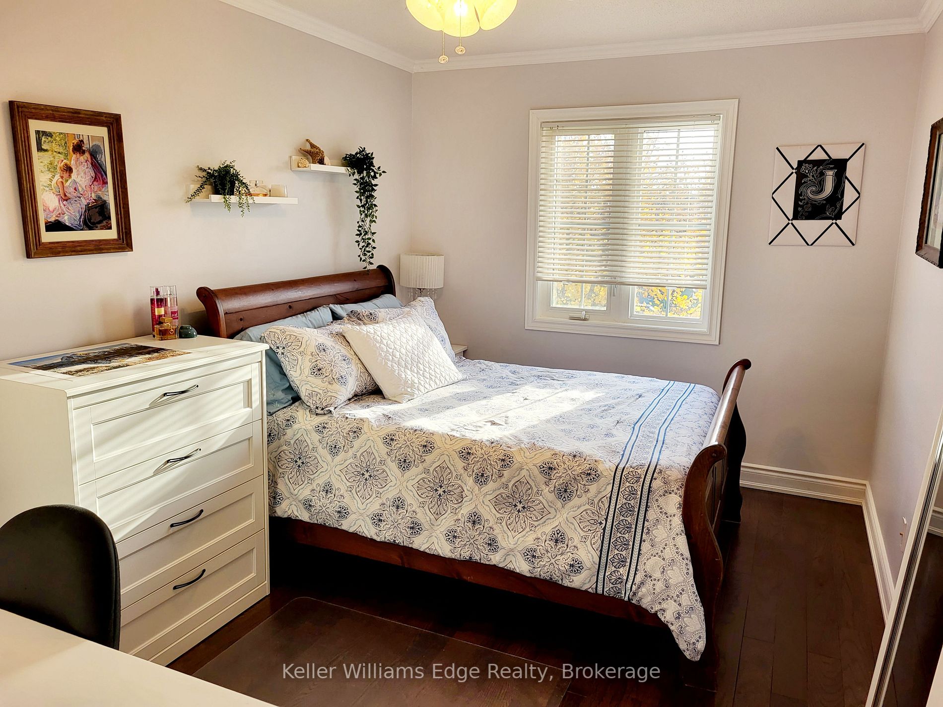 519 Eliza Crescent