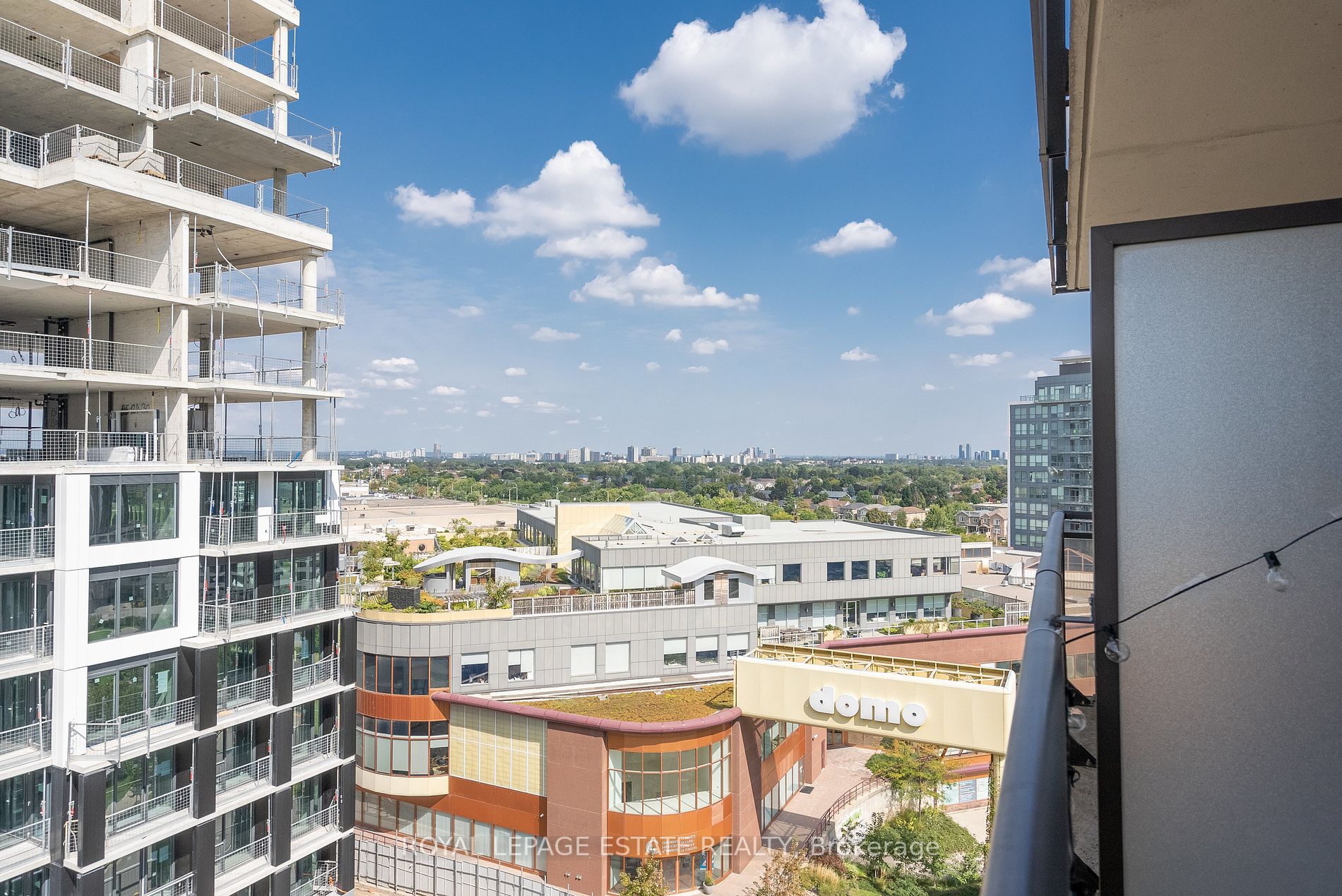 55 De Boers Dr, #1012