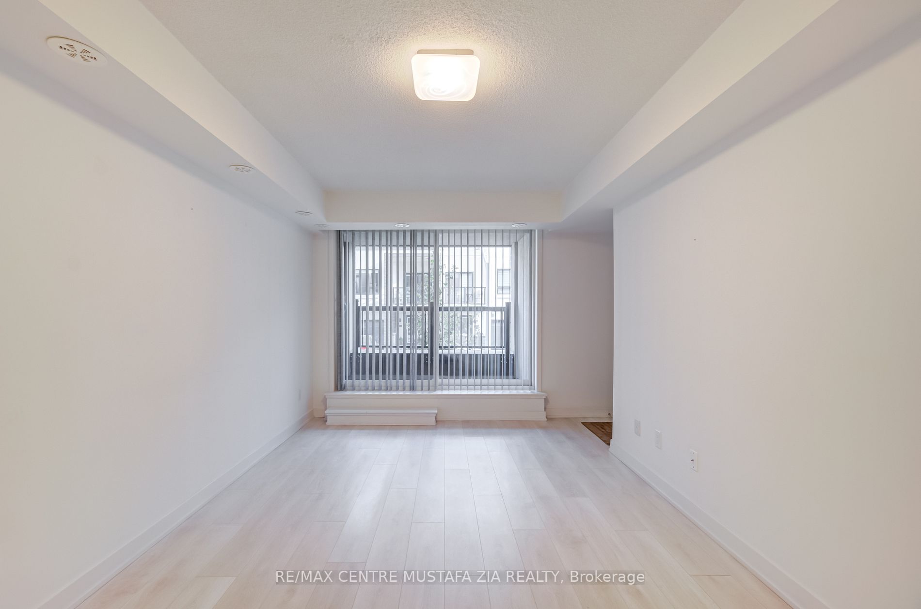 1129 Cooke Boulevard, #608