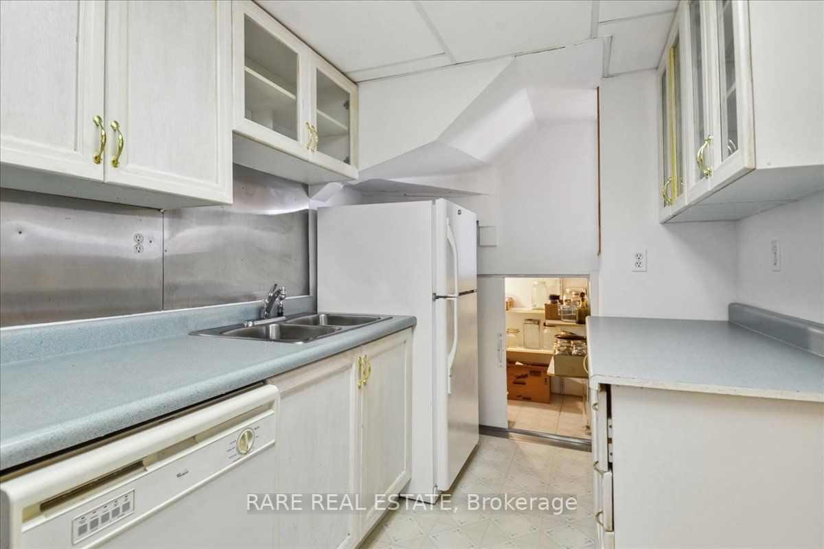 164 Royal Valley Drive
