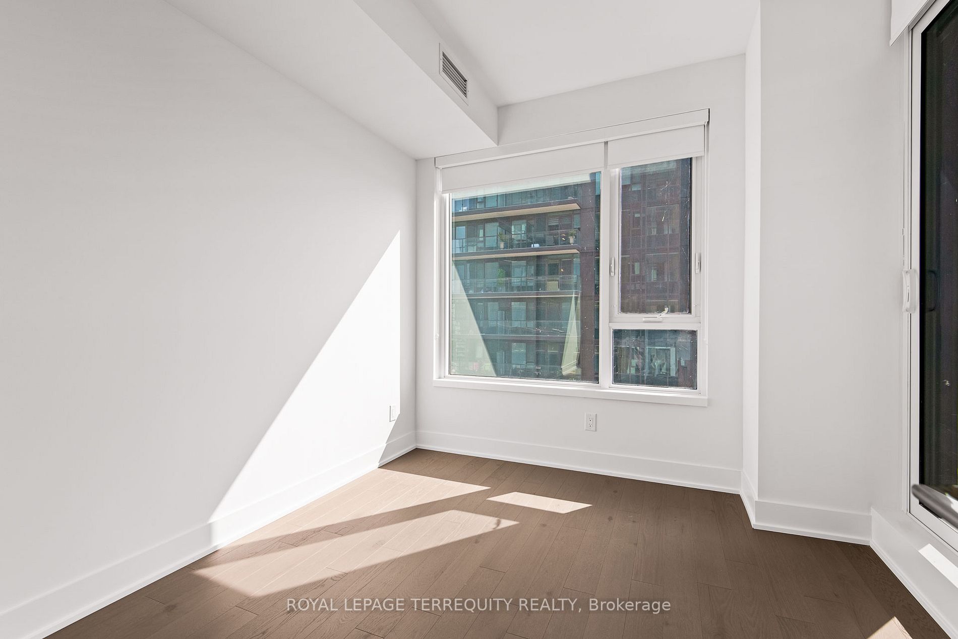 1928 Lake Shore Blvd W, #3706