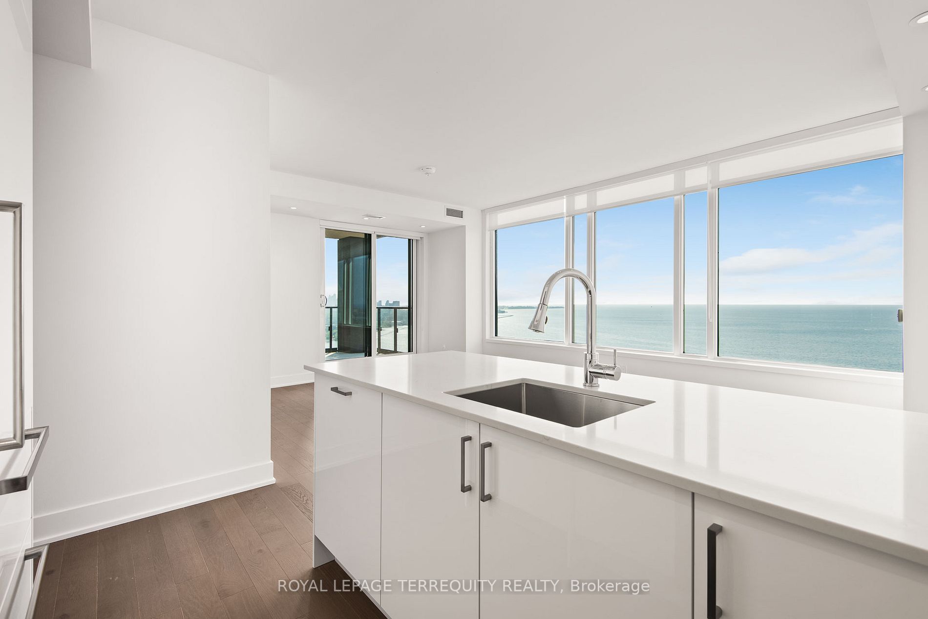 1928 Lake Shore Blvd W, #3706