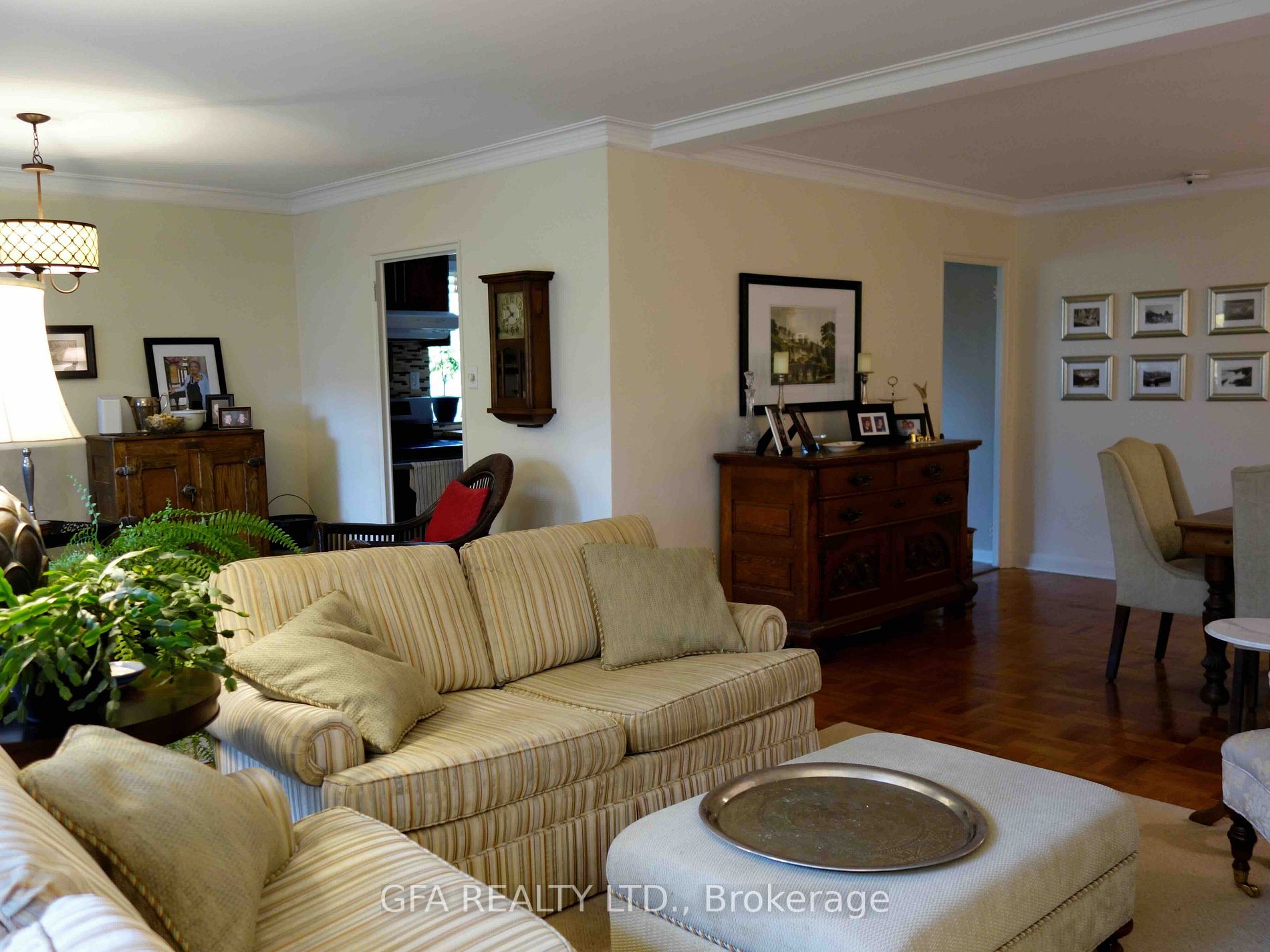 185 Stephen Drive, #404