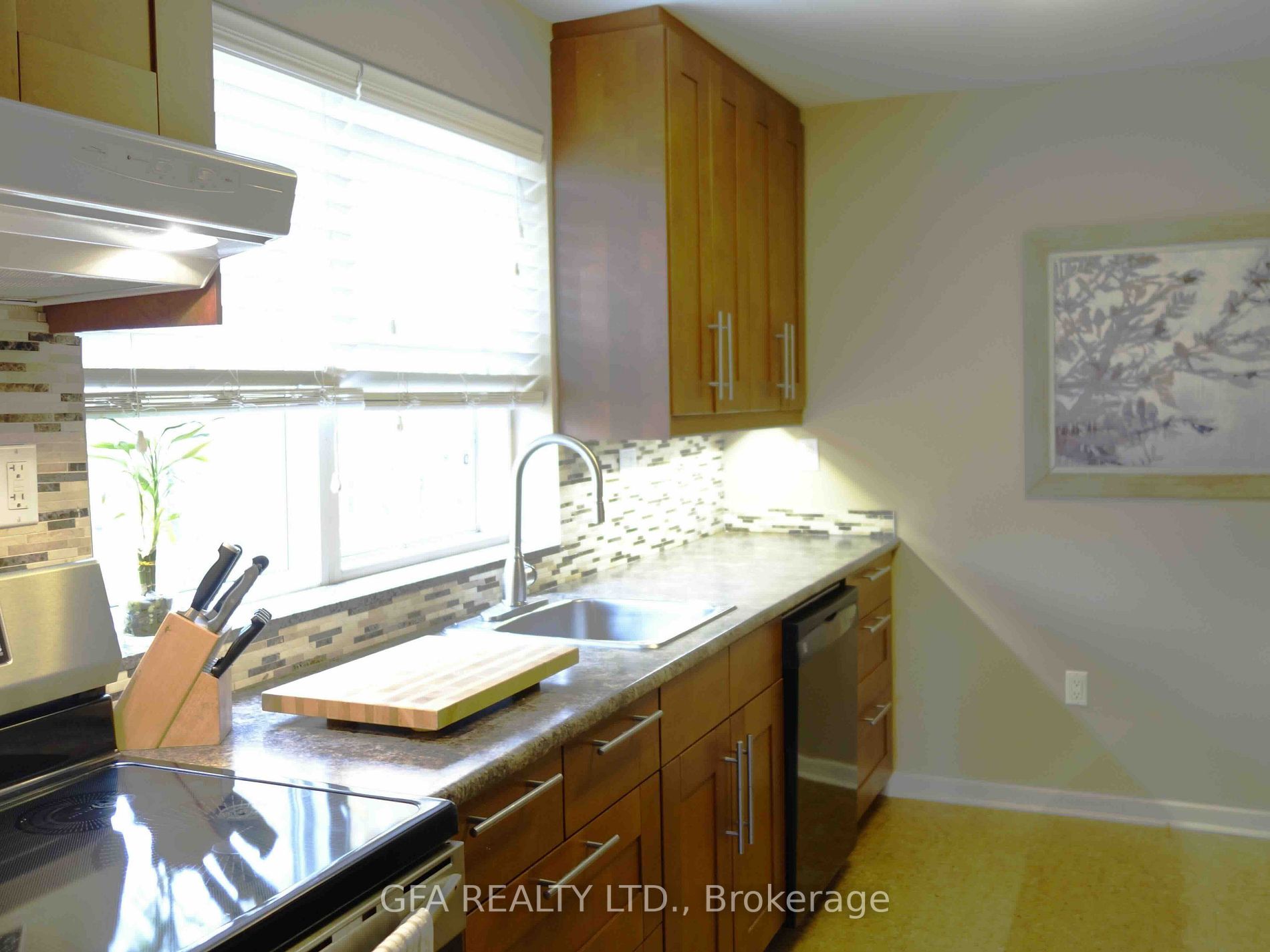 185 Stephen Drive, #404