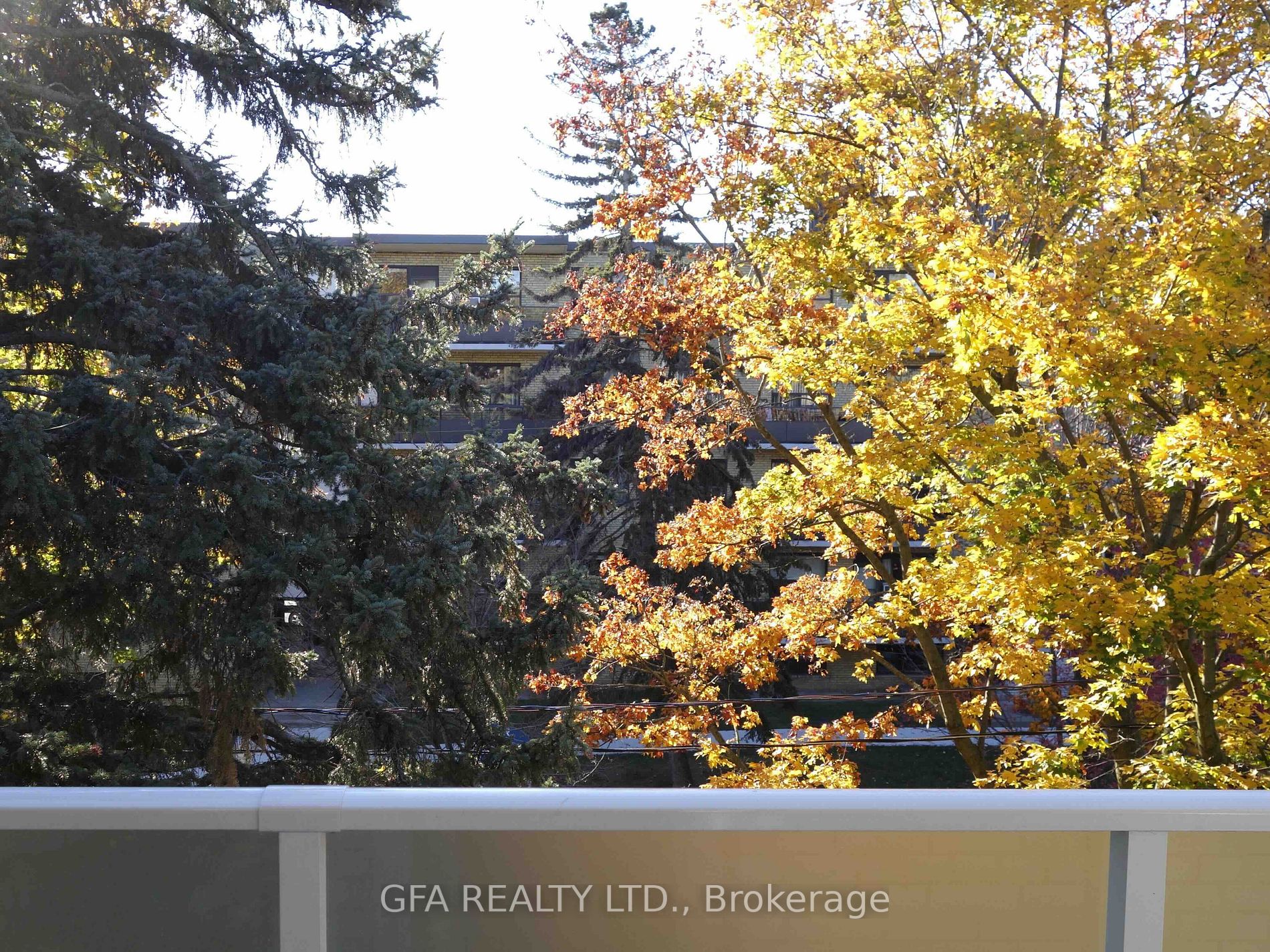 185 Stephen Drive, #404